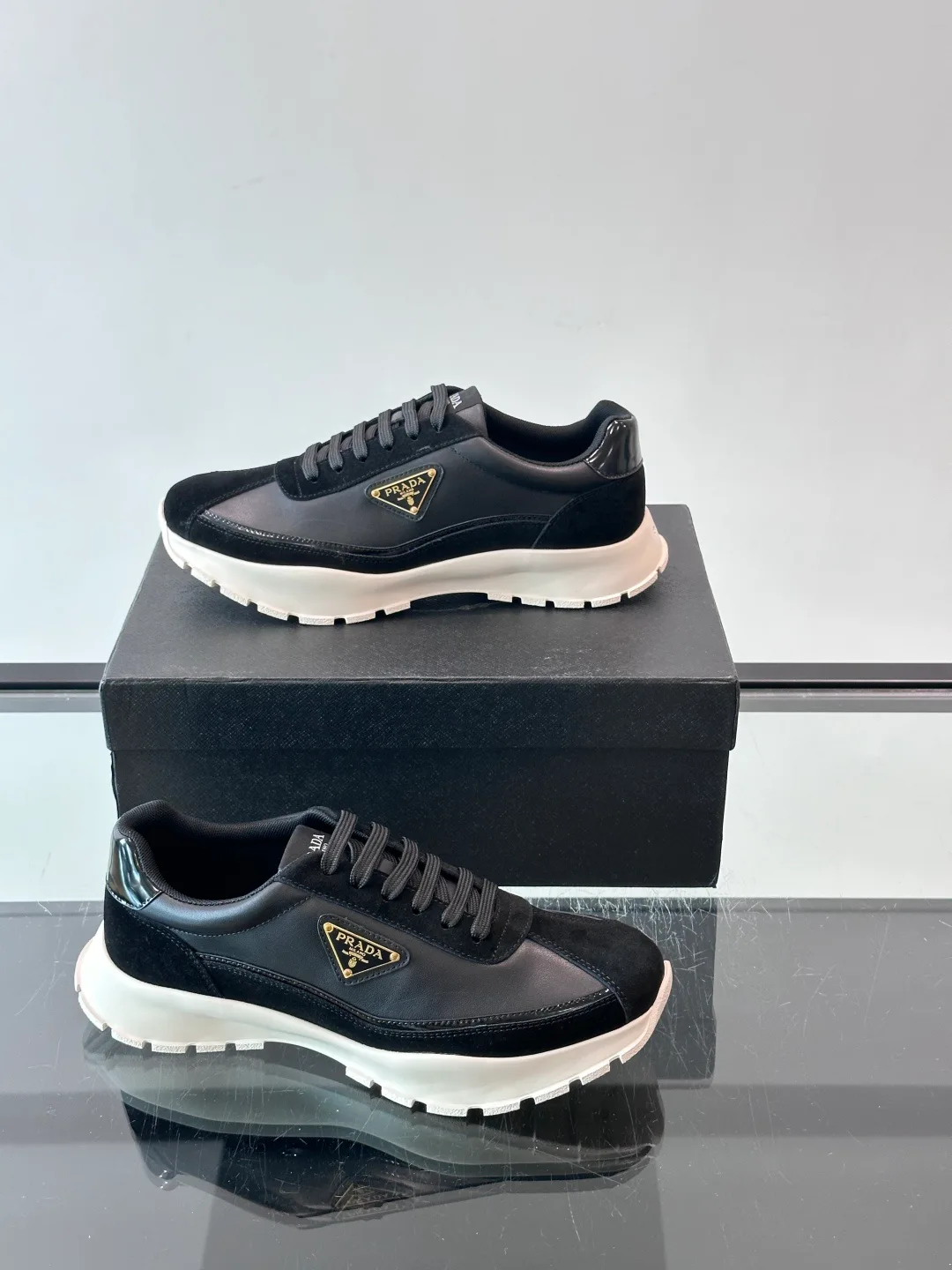 Women's Sneakers PRADA 18500610
