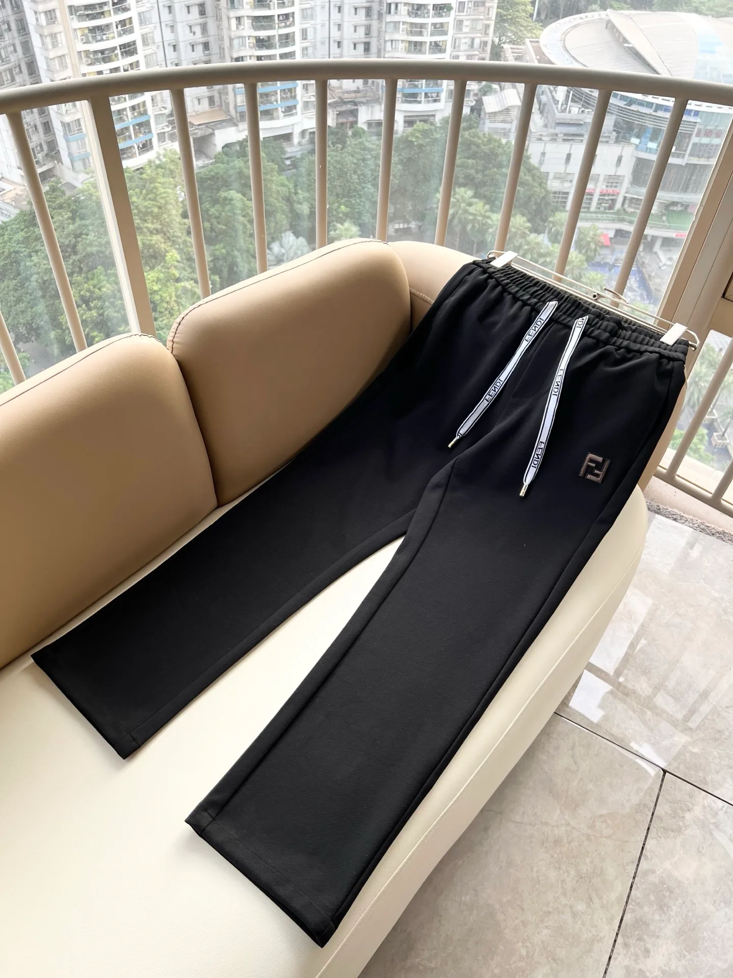 Men's Trousers FENDI 18495740