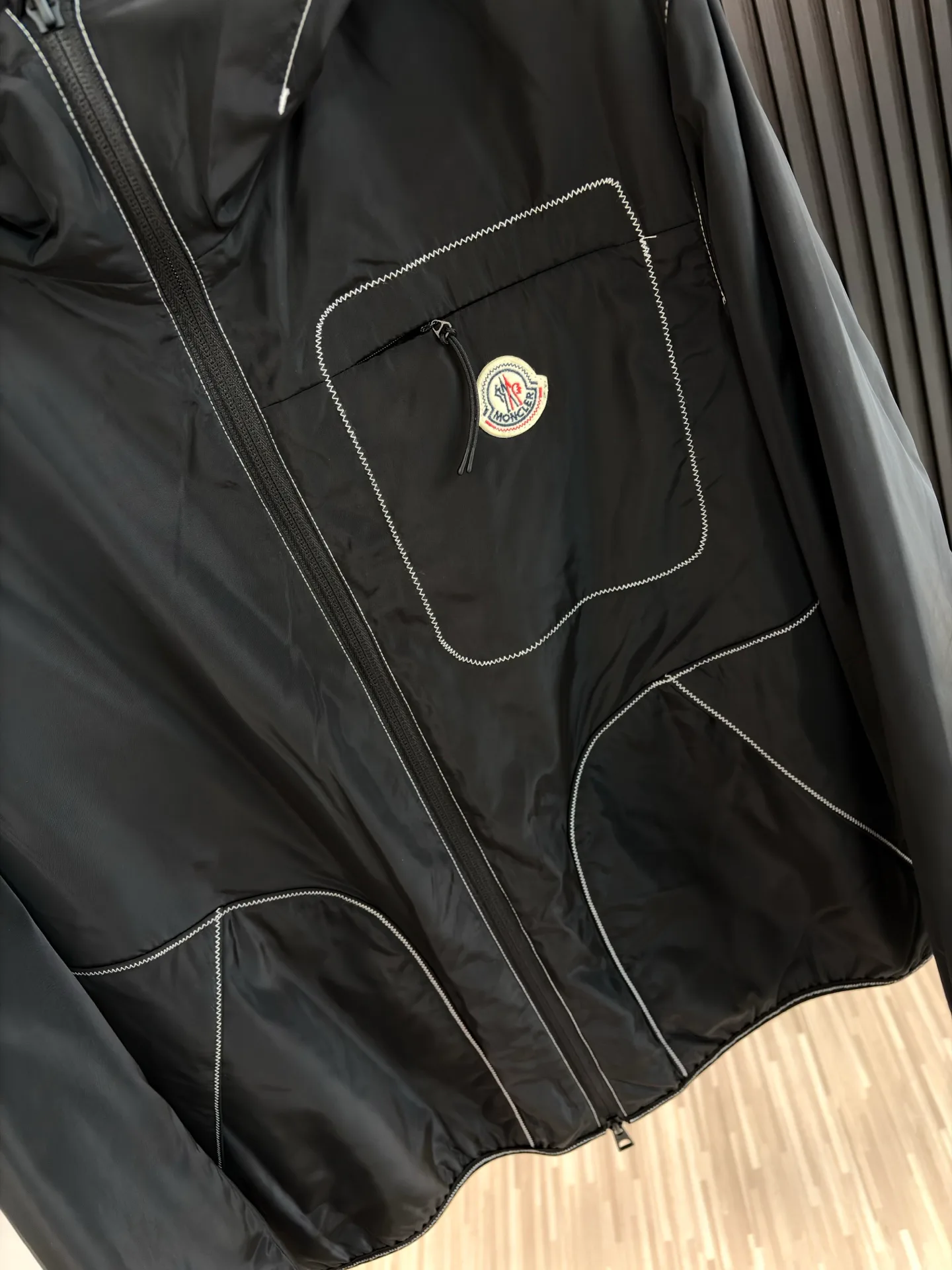 Men's Jackets And Down Jackets MONCLER 18218448