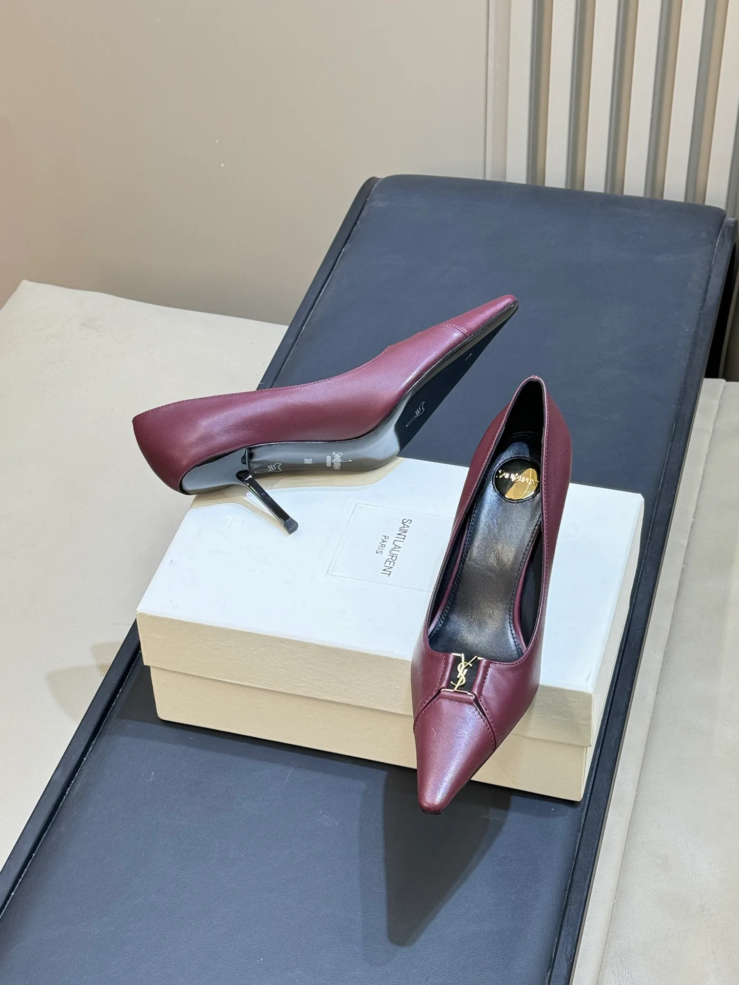 Women's Heels SAINT LAURENT 18073642