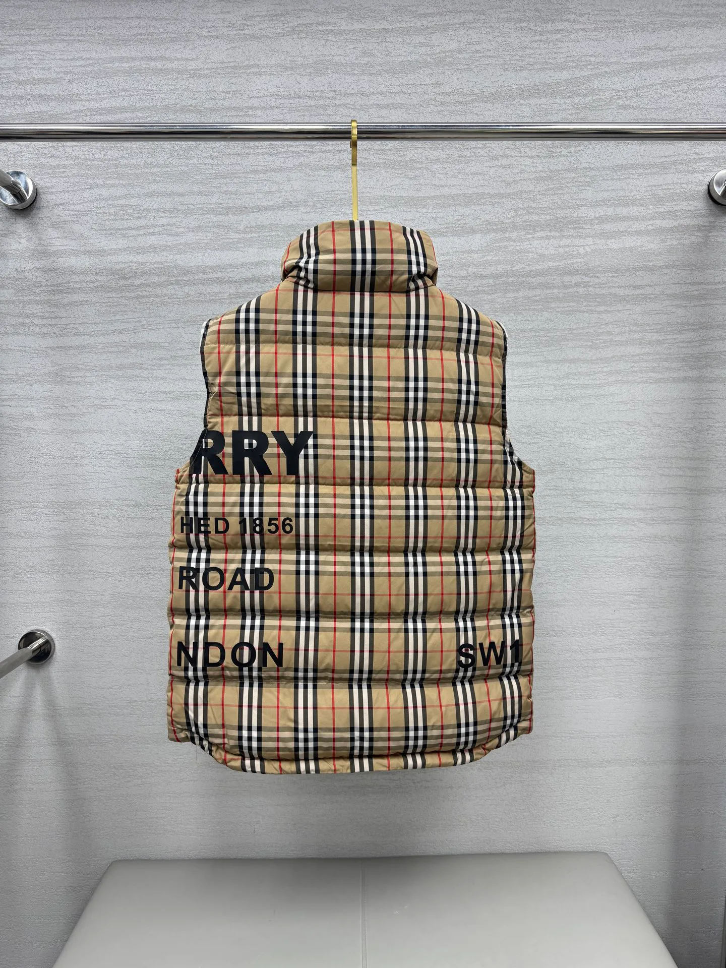 Men's Vests BURBERRY 18030043