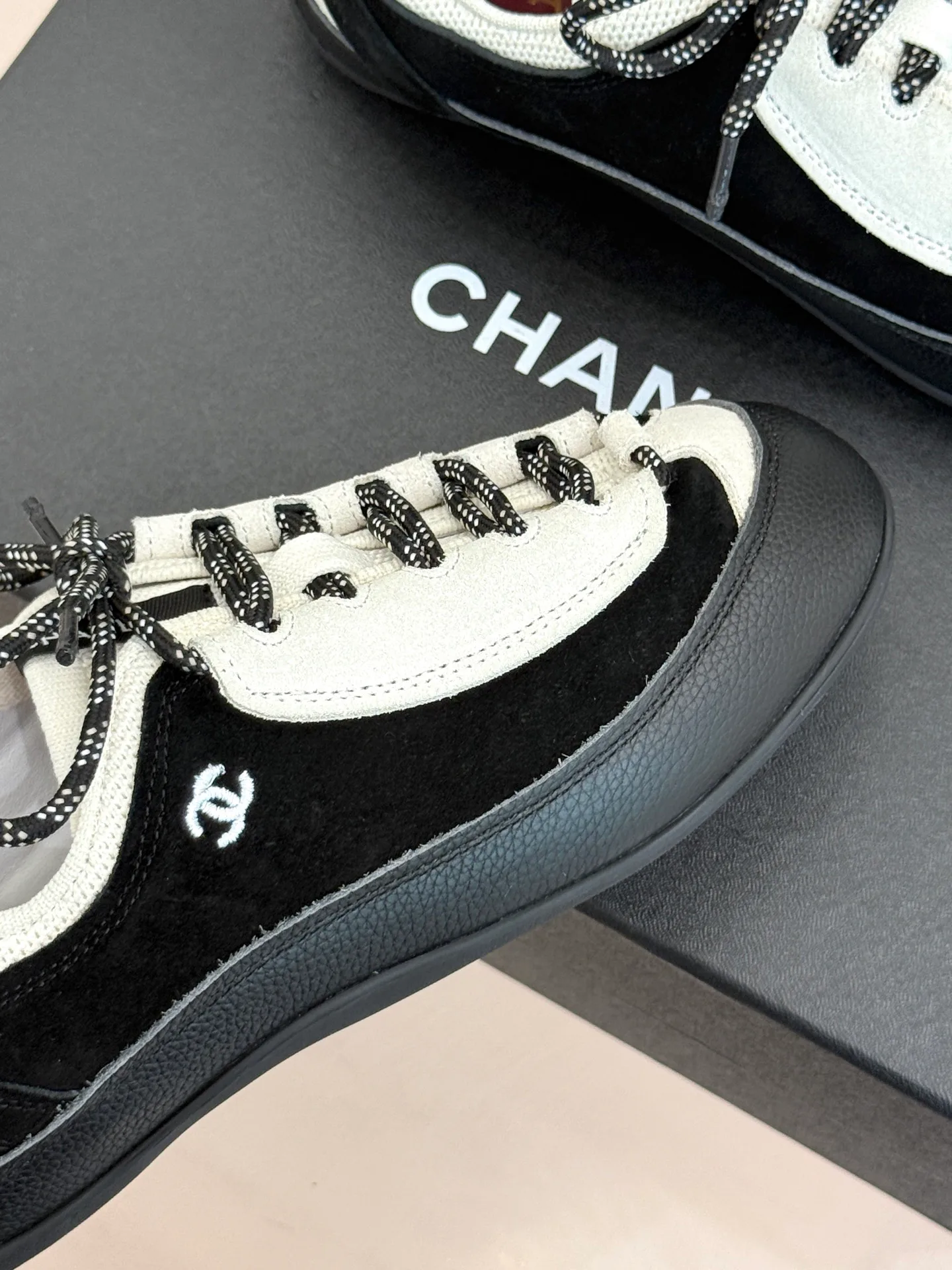 Women's Sneakers CHANEL 16891573