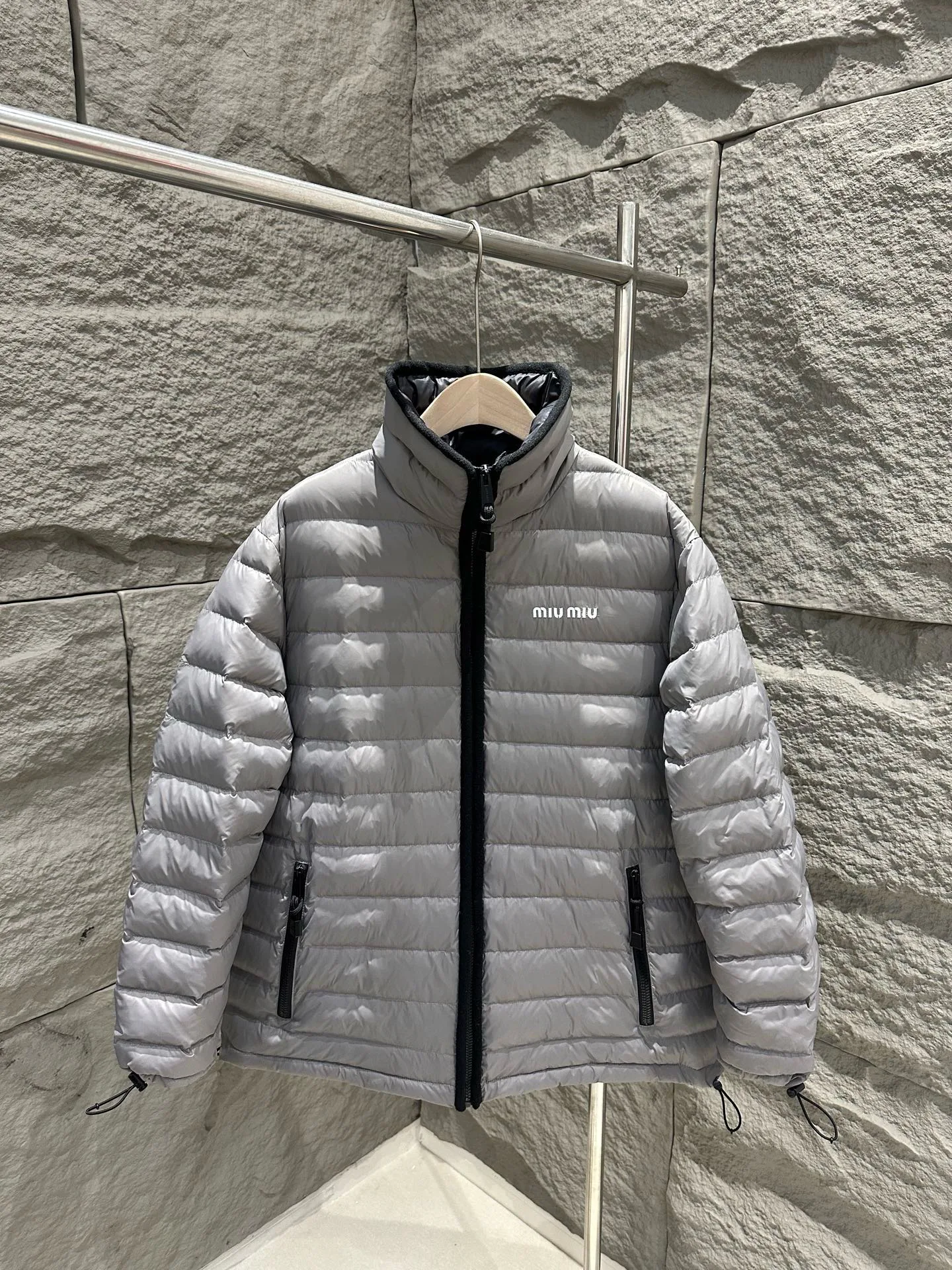 Women's Jackets And Down Jackets MIU MIU 18017032