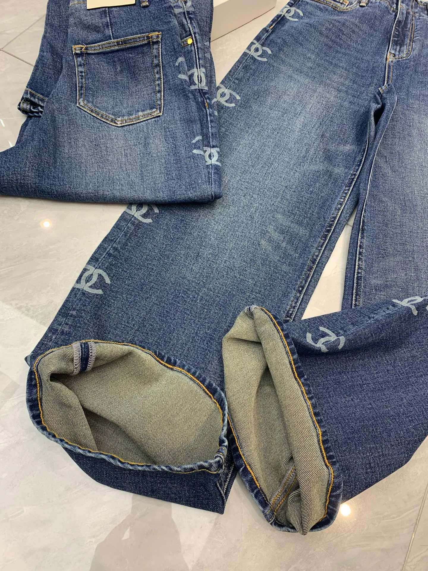 Women's Jeans CHANEL 18247052