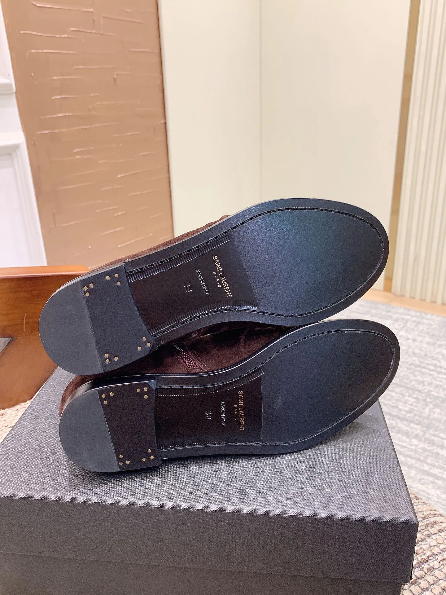 Women's Booties SAINT LAURENT 18080420