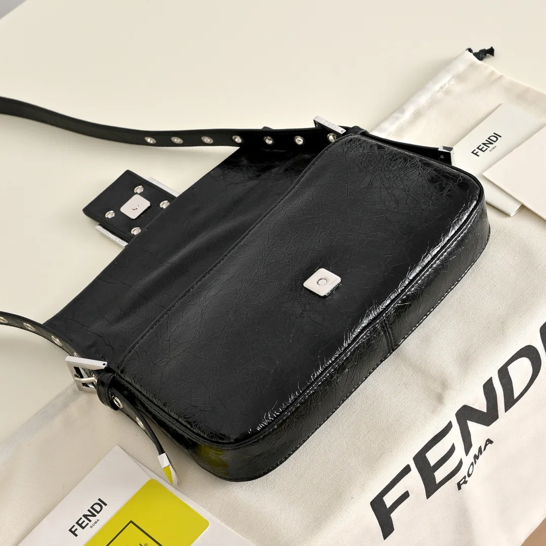 Women's Classic Handbags FENDI 18005125