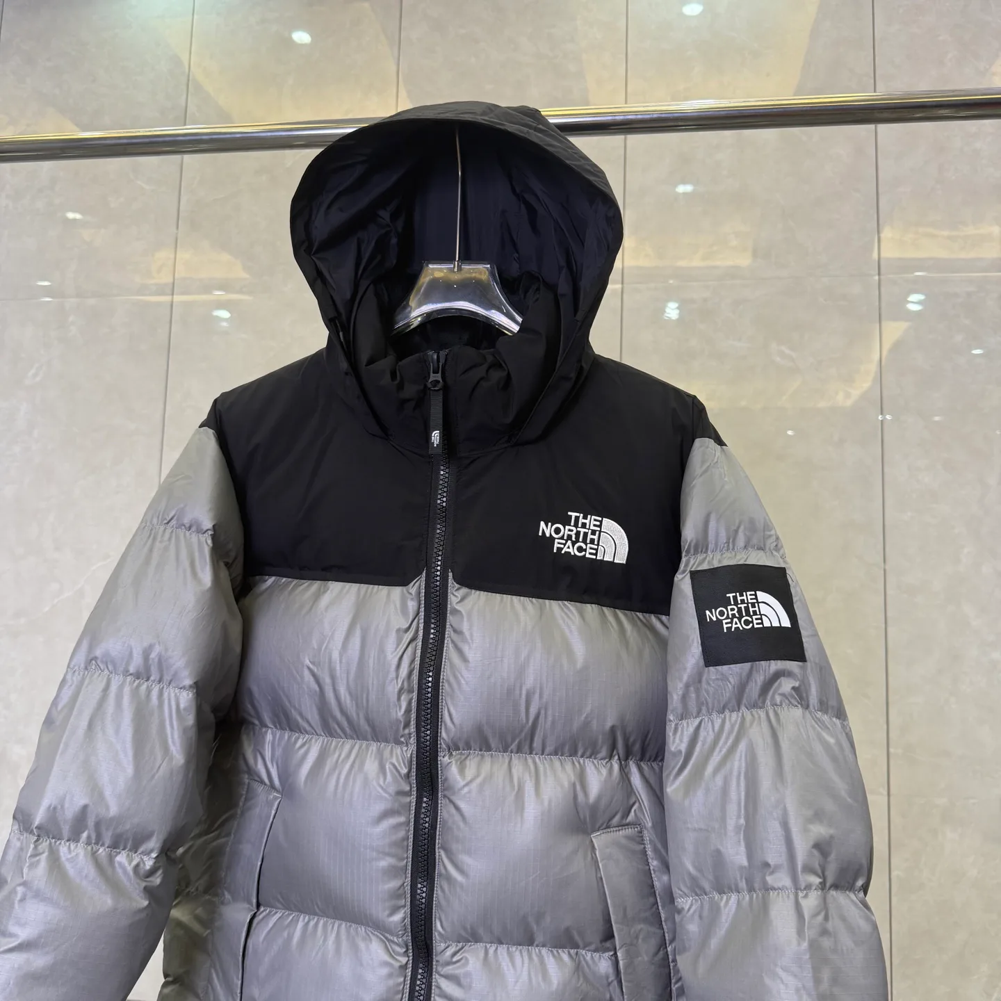 Куртки И Пуховики Мужские The North Face 18615382