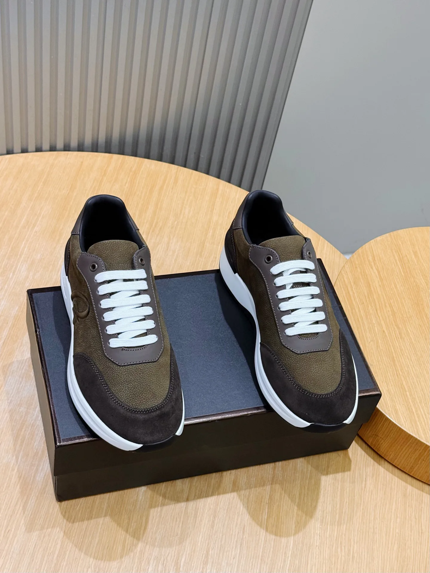 Men's Sneakers BRIONI 18165287