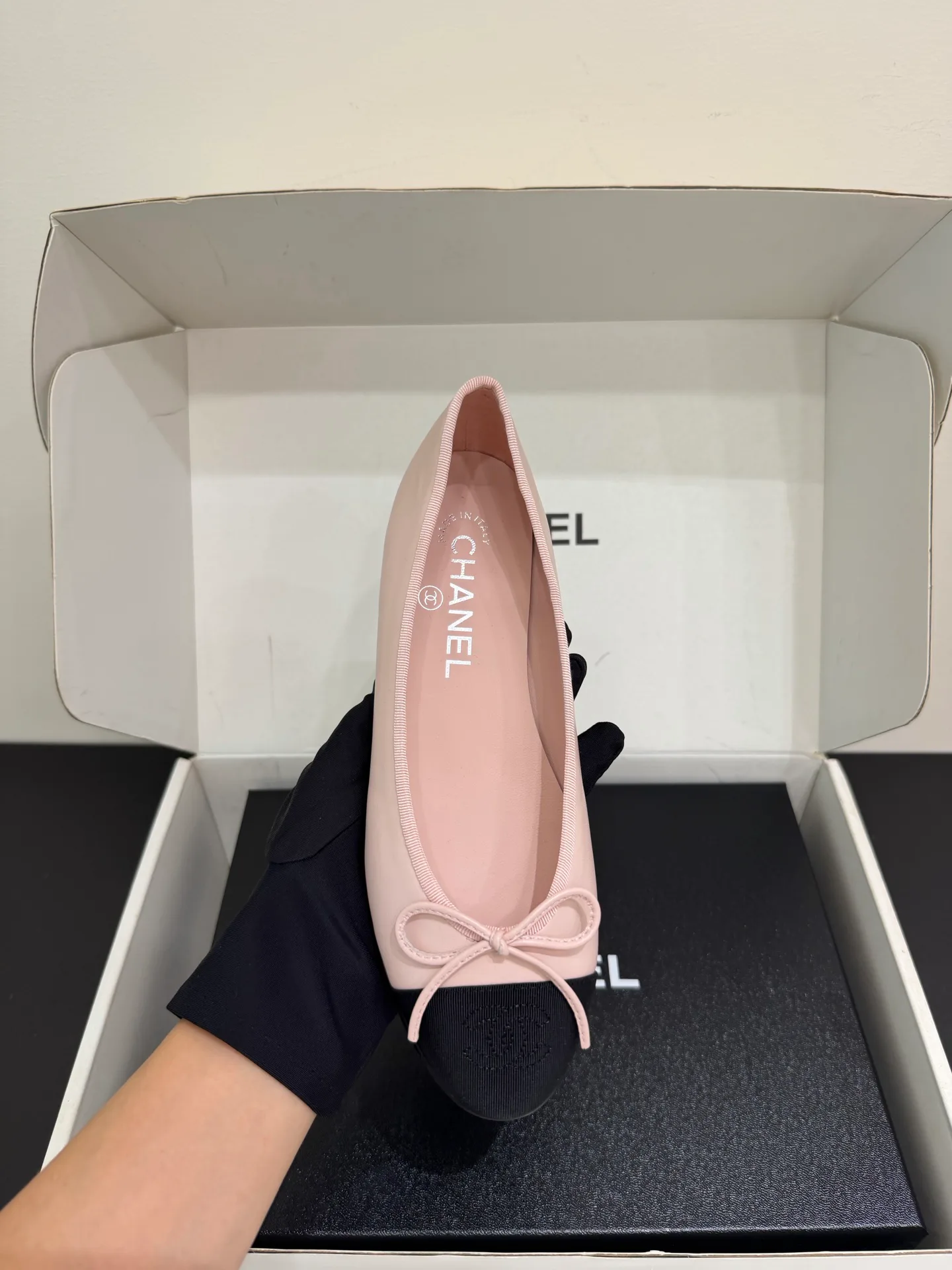 Women's Ballet Flats CHANEL 18080137