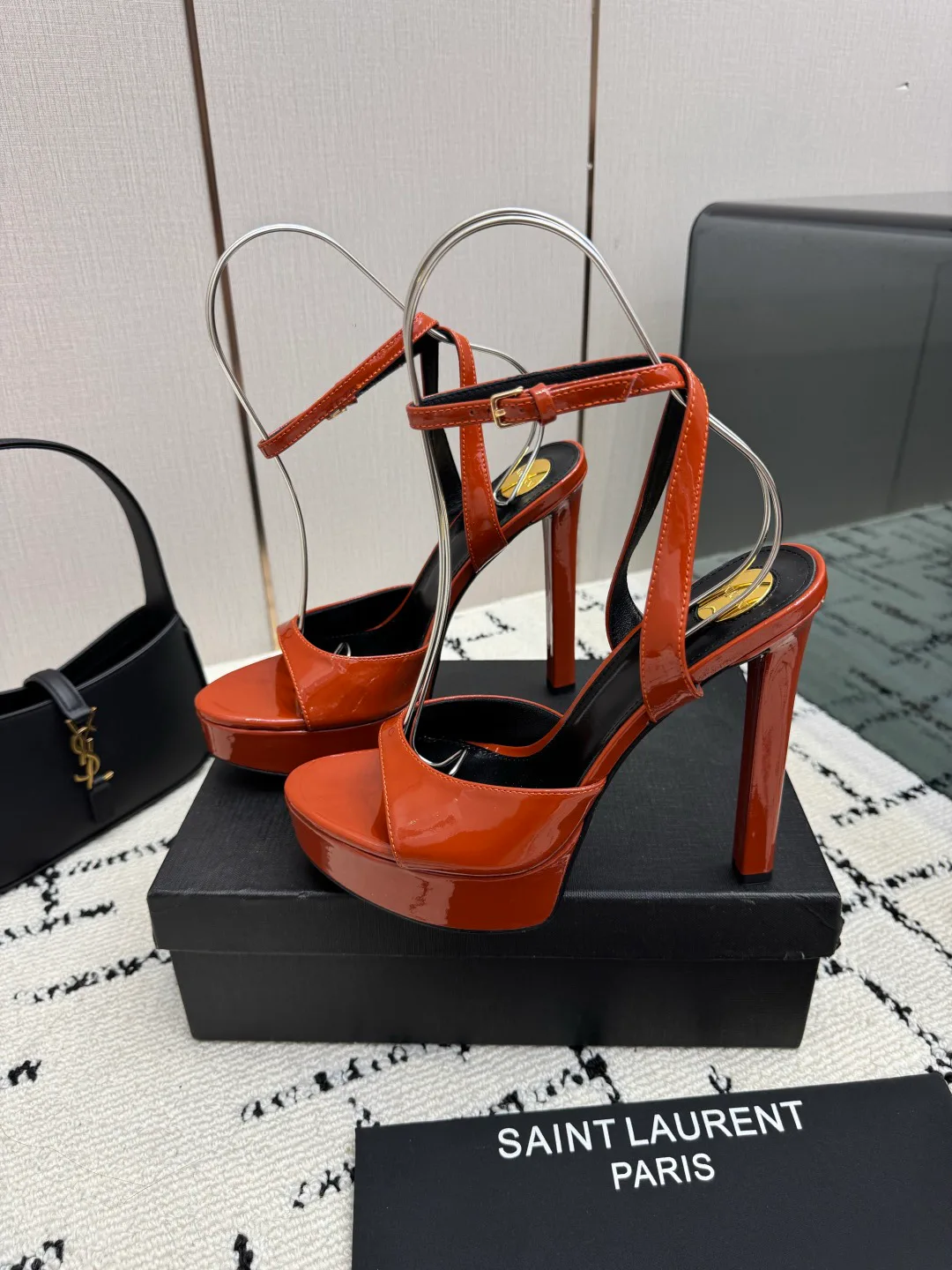 Women's Open-Toe Sandals SAINT LAURENT 18049018