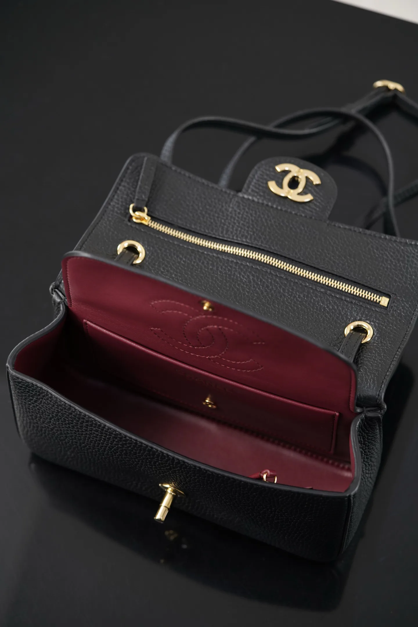 Women's Classic Handbags CHANEL 17979737