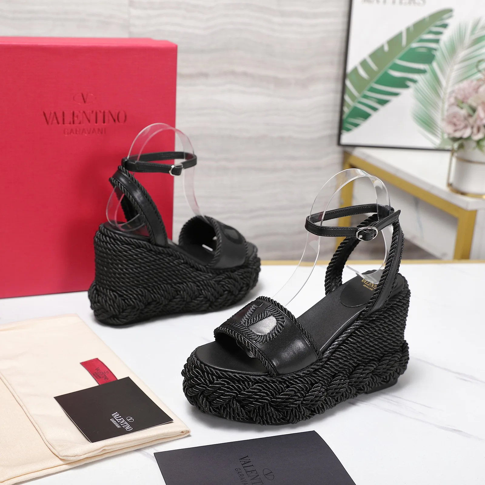 Women's Open-Toe Sandals VALENTINO 17371719