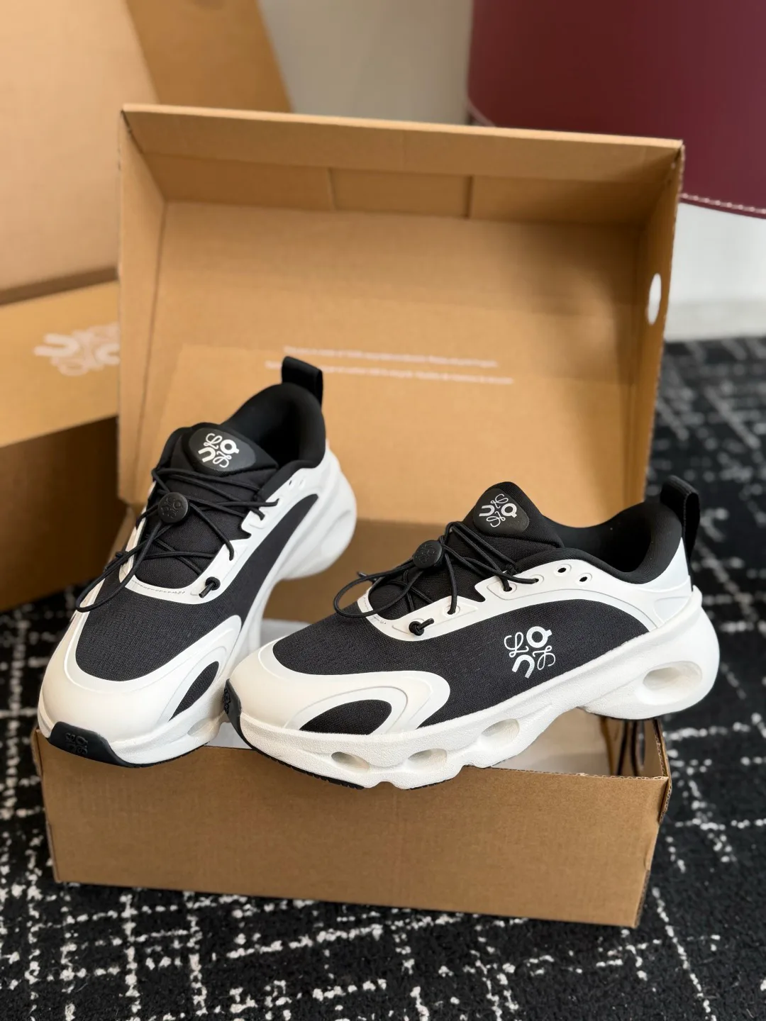 Women's Sneakers LOEWE 18139561