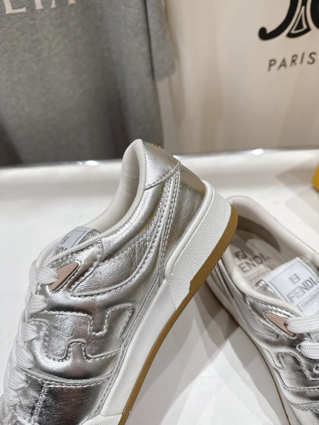 Women's Sneakers FENDI 17908434