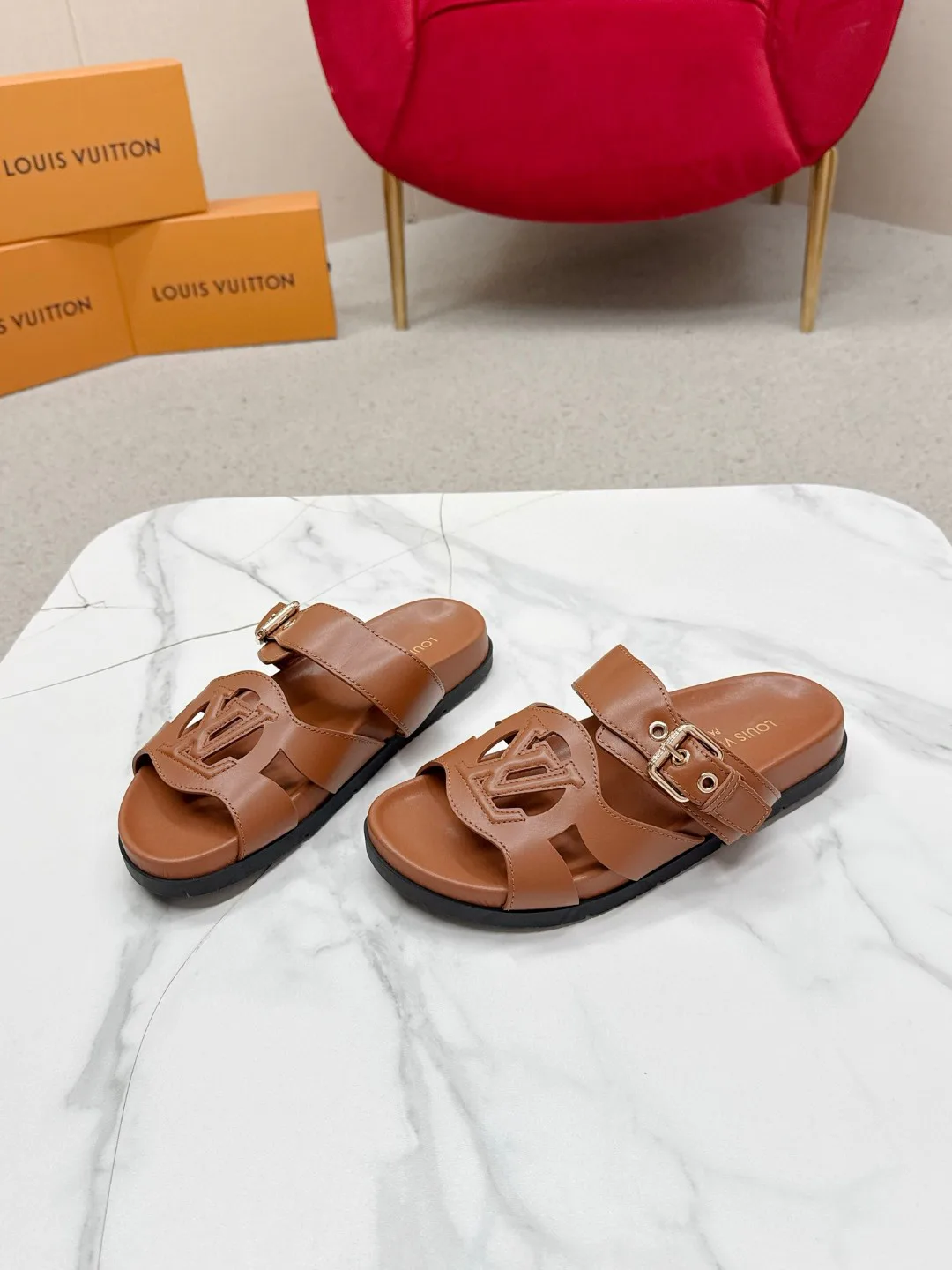 Women's Flip-Flops LOUIS VUITTON 18235691