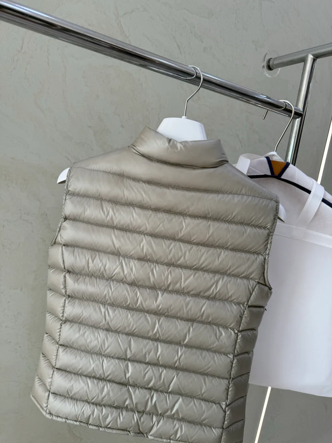 Men's Vests MONCLER 18030025