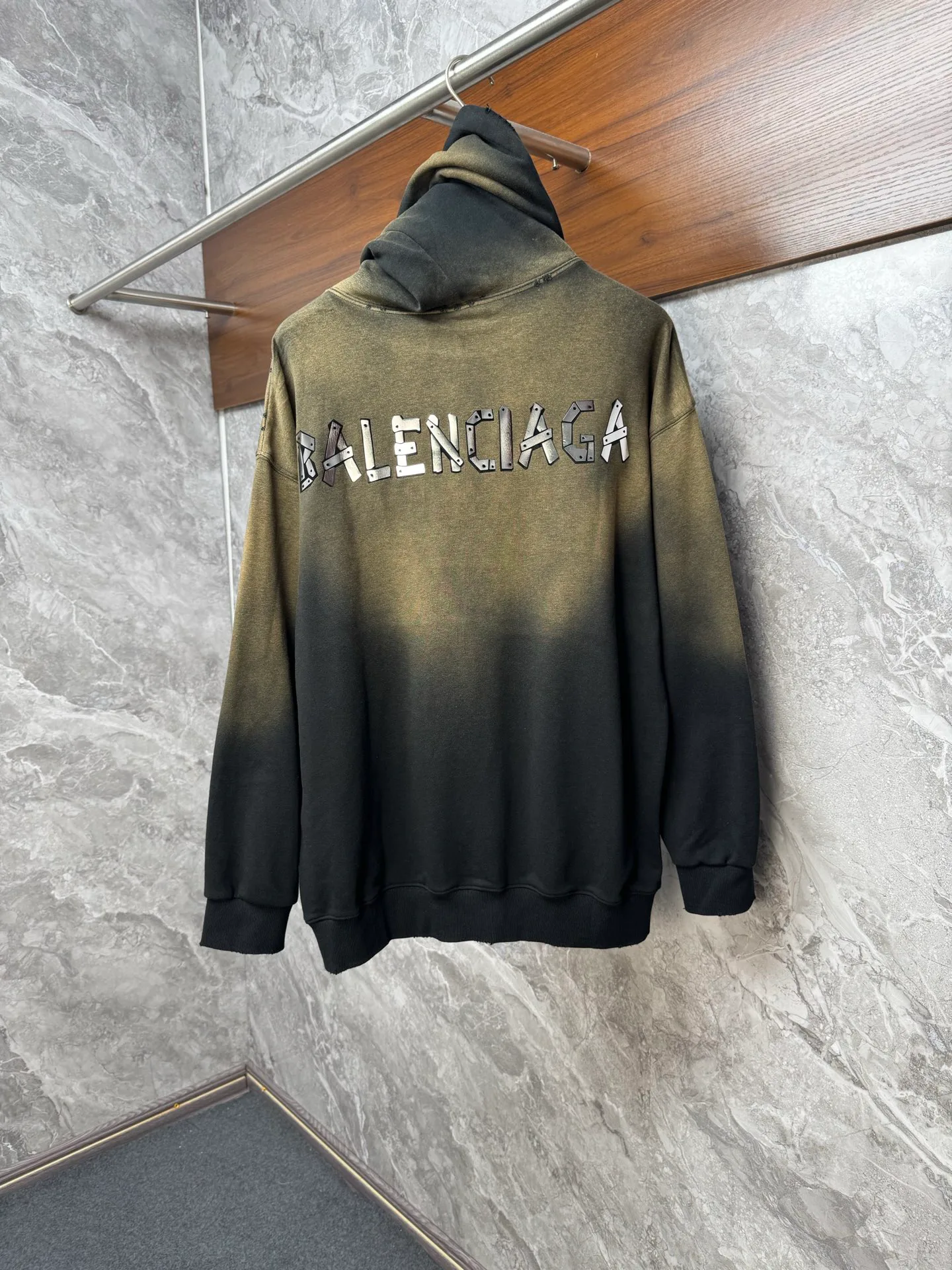 Women's Sweatshirts And Hoodies BALENCIAGA 18182350
