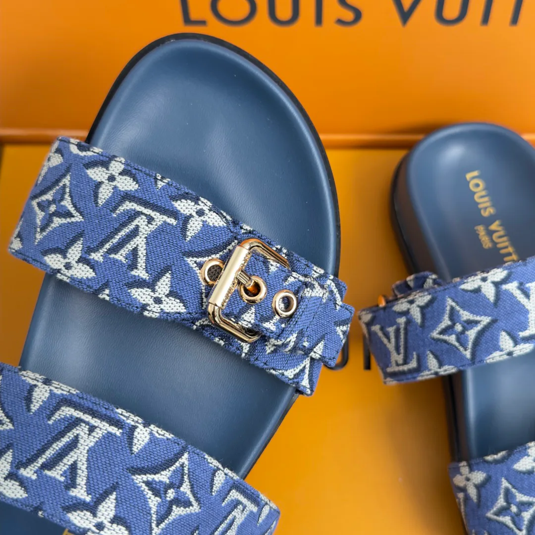 Women's Flip-Flops LOUIS VUITTON 17780720