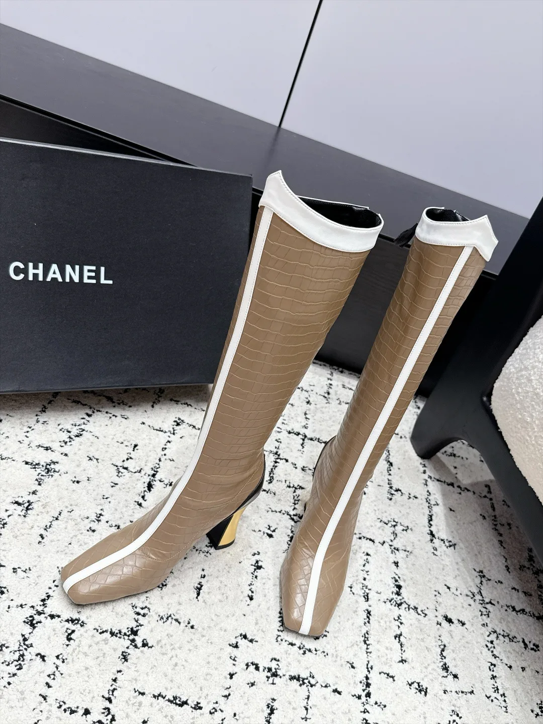 Women's Boots CHANEL 18406508