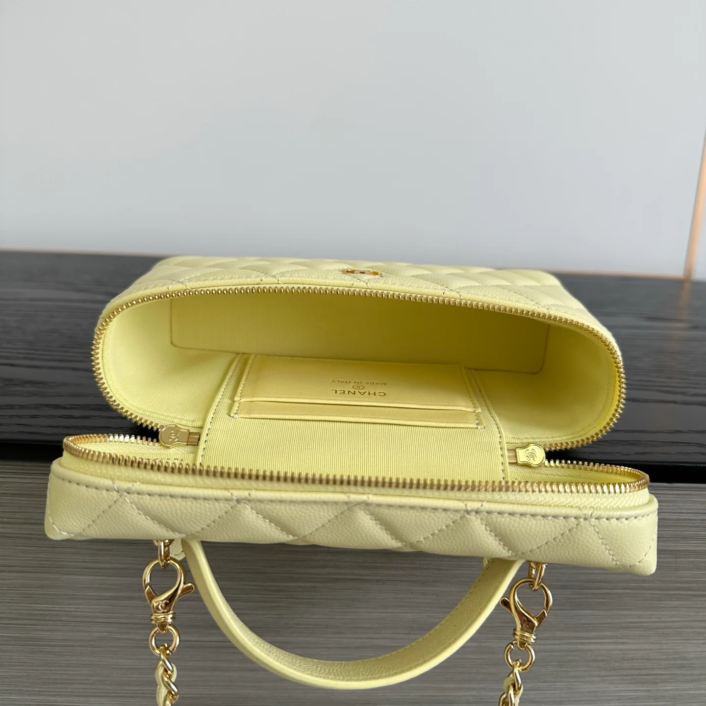 Women's Classic Handbags CHANEL 18186213