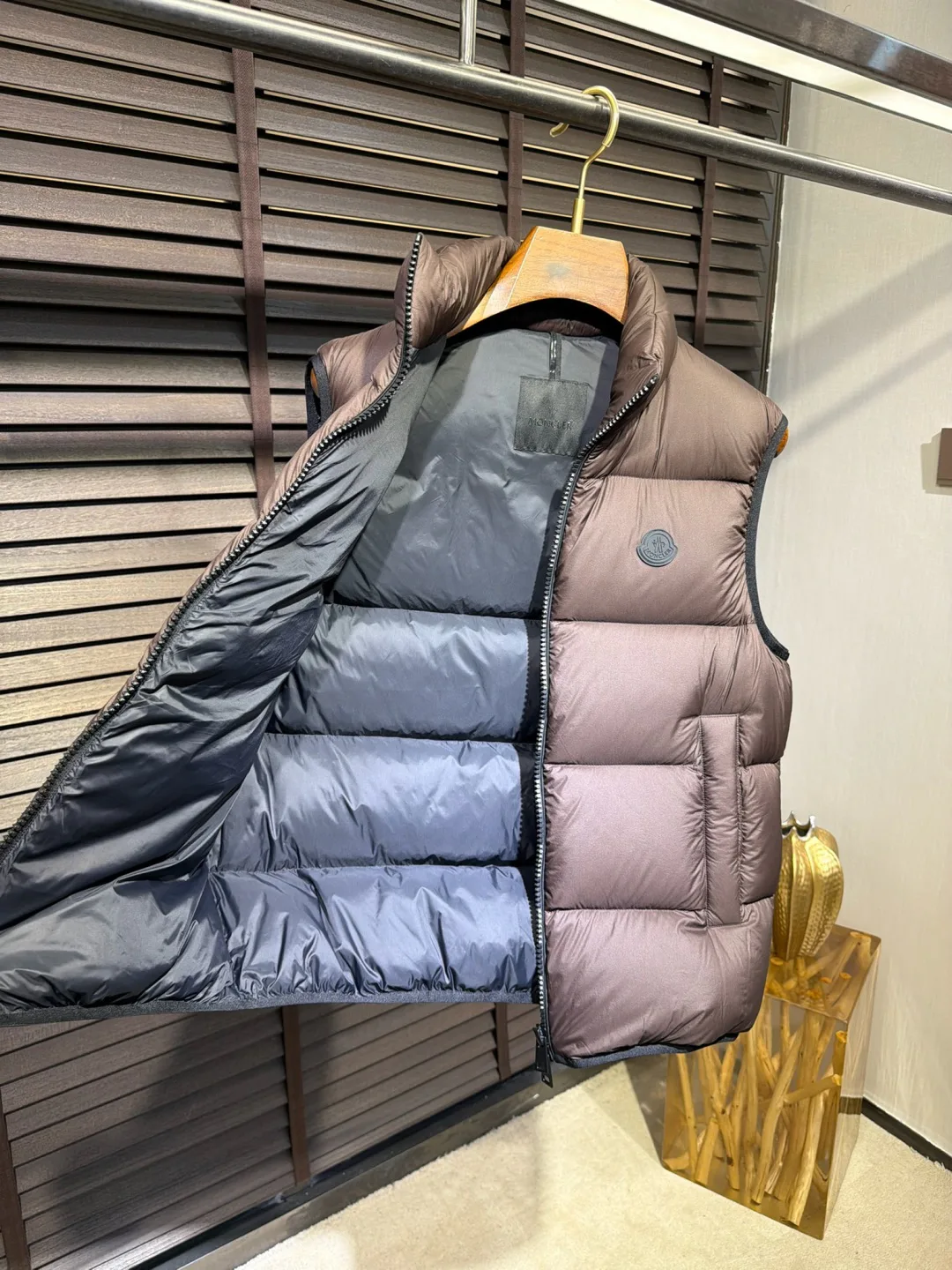 Men's Vests MONCLER 18261686