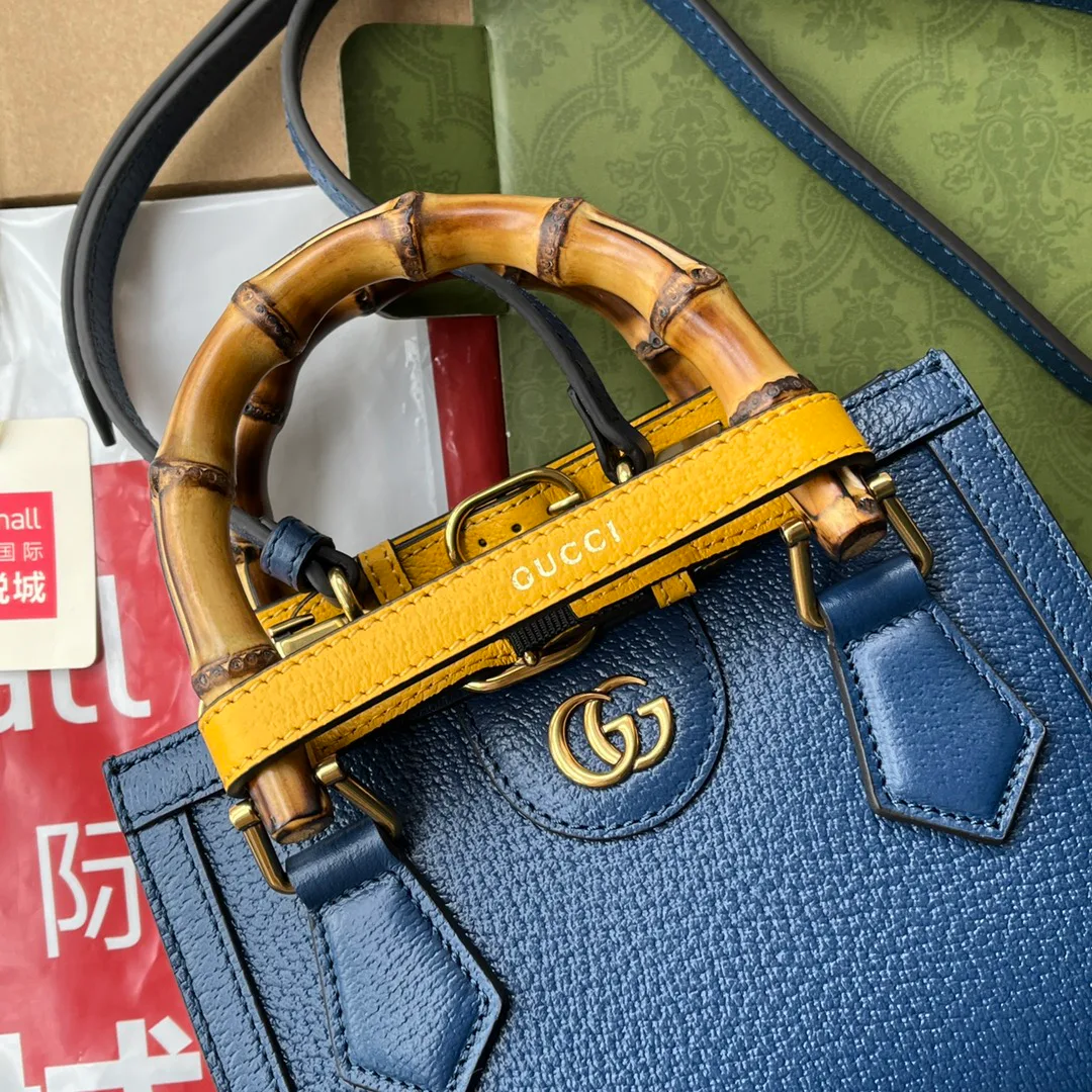 Women's Classic Handbags GUCCI 18065392
