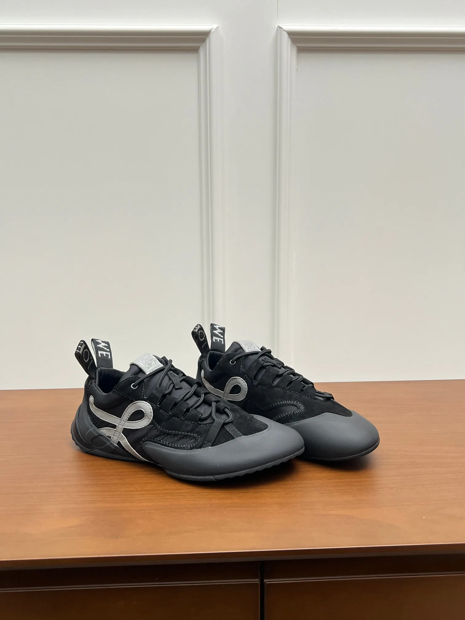 Women's Sneakers LOEWE 17796885
