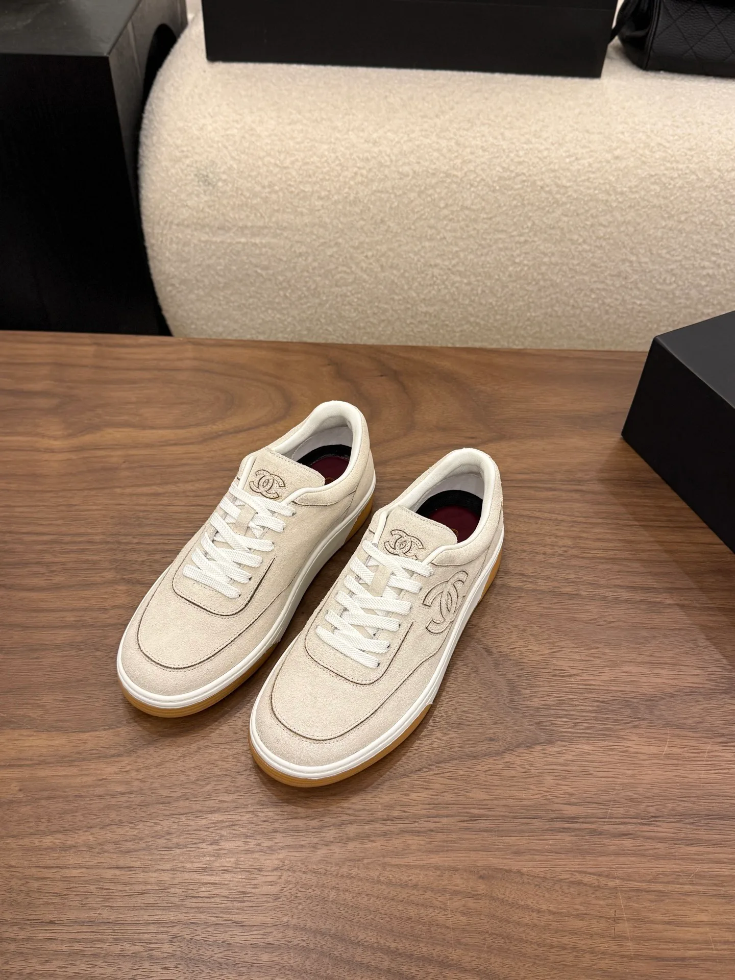 Women's Sneakers CHANEL 17923225