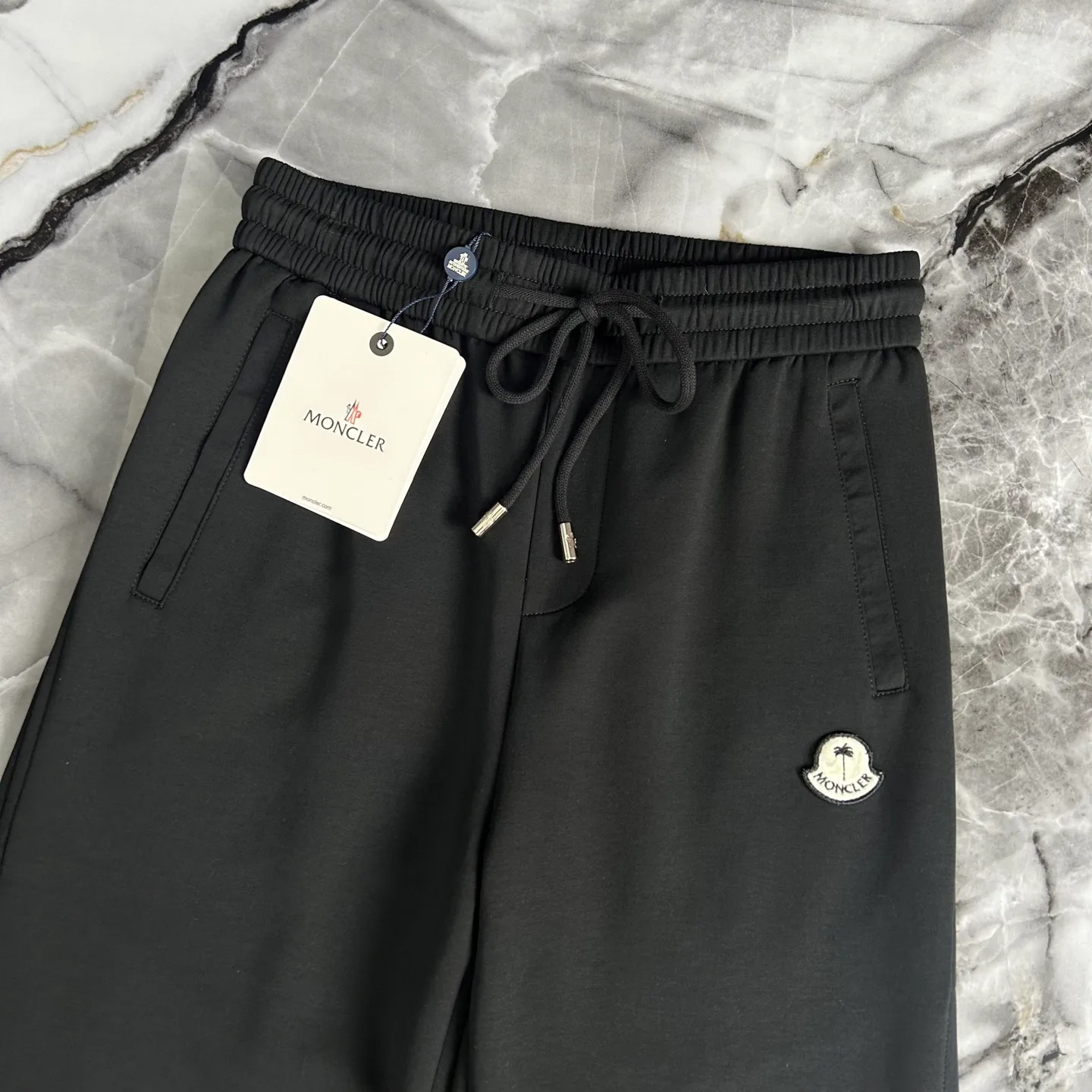 Men's Trousers MONCLER 17642137