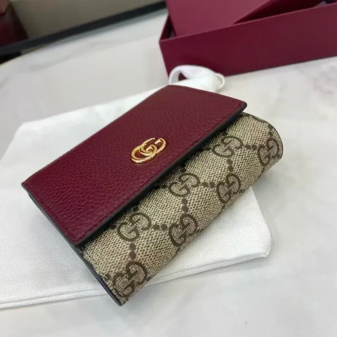 Women's Clutches GUCCI 17904032