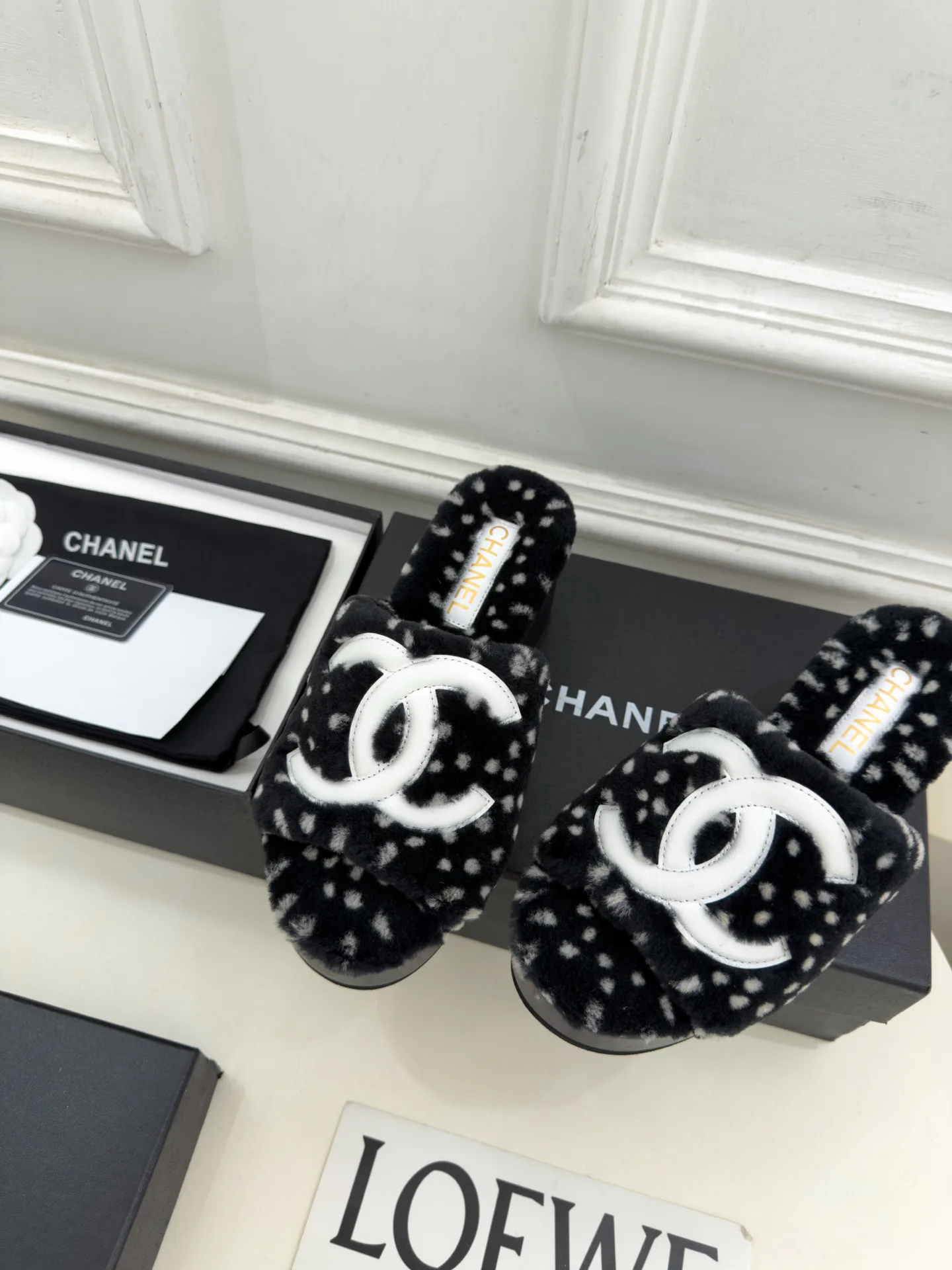 Women's Slippers CHANEL 18346891