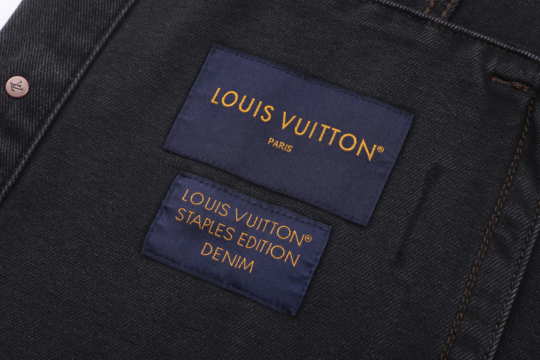 Women's Jackets And Down Jackets LOUIS VUITTON 18335162