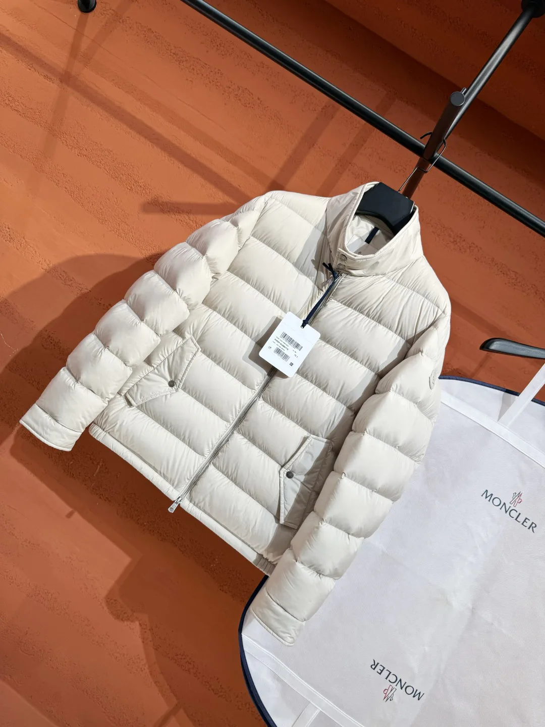 Men's Jackets And Down Jackets MONCLER 18048397
