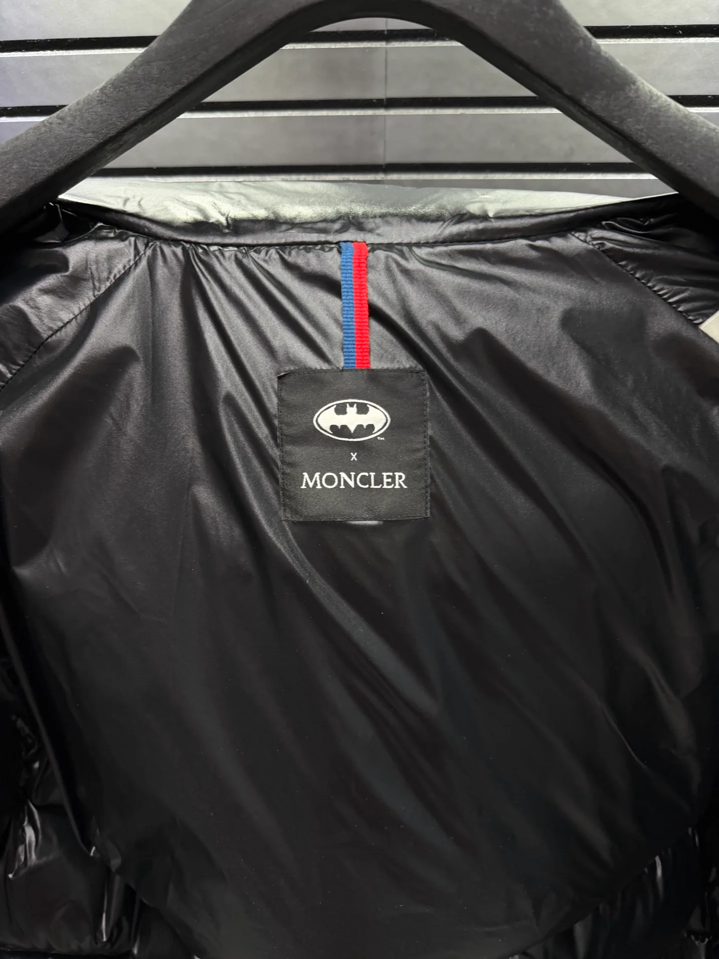 Куртки И Пуховики Мужские Moncler 18645343