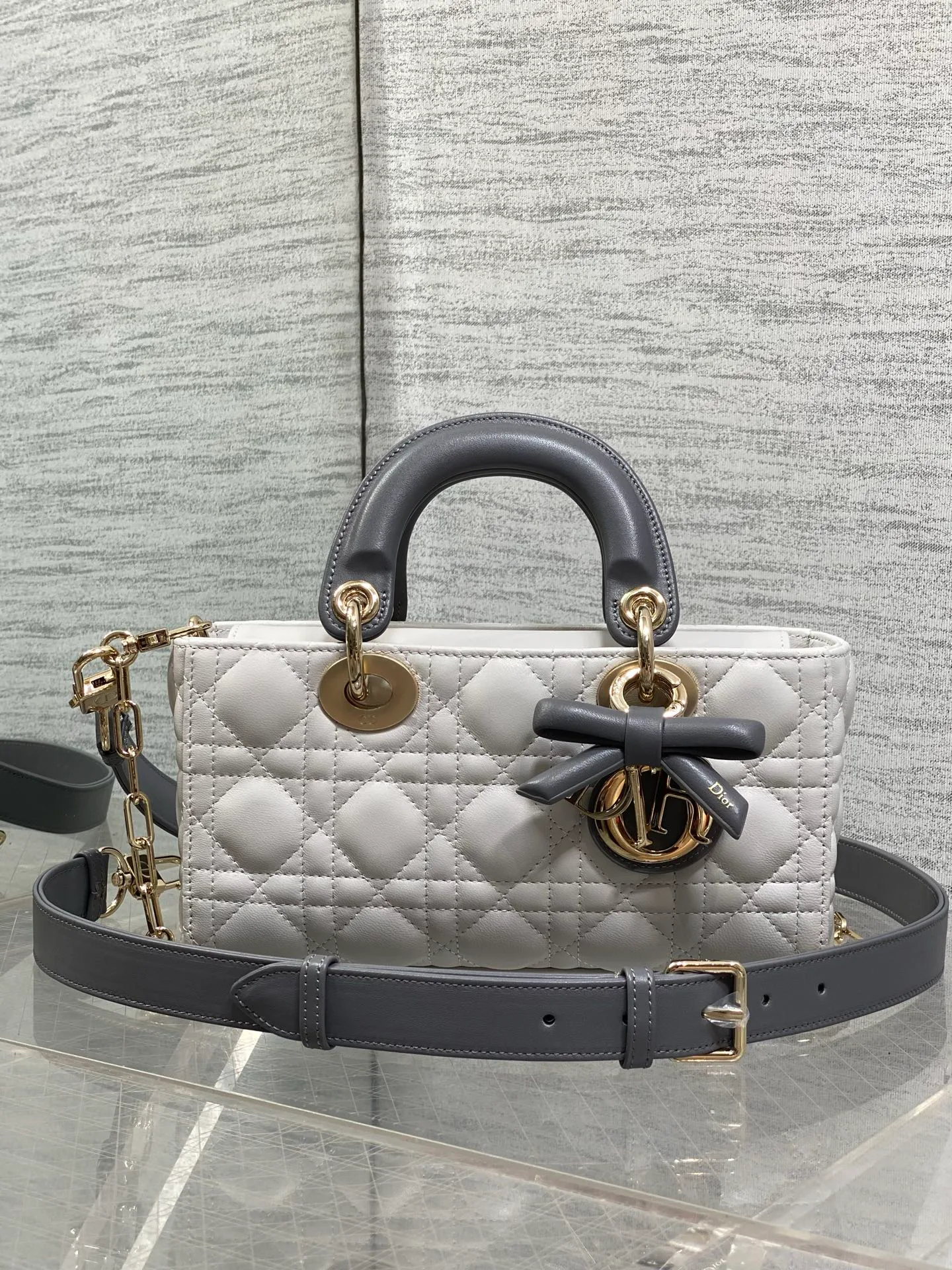 Women's Classic Handbags CHRISTIAN DIOR 18392940