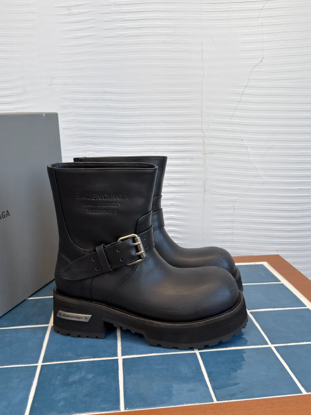 Ботинки Женские Balenciaga 18604660