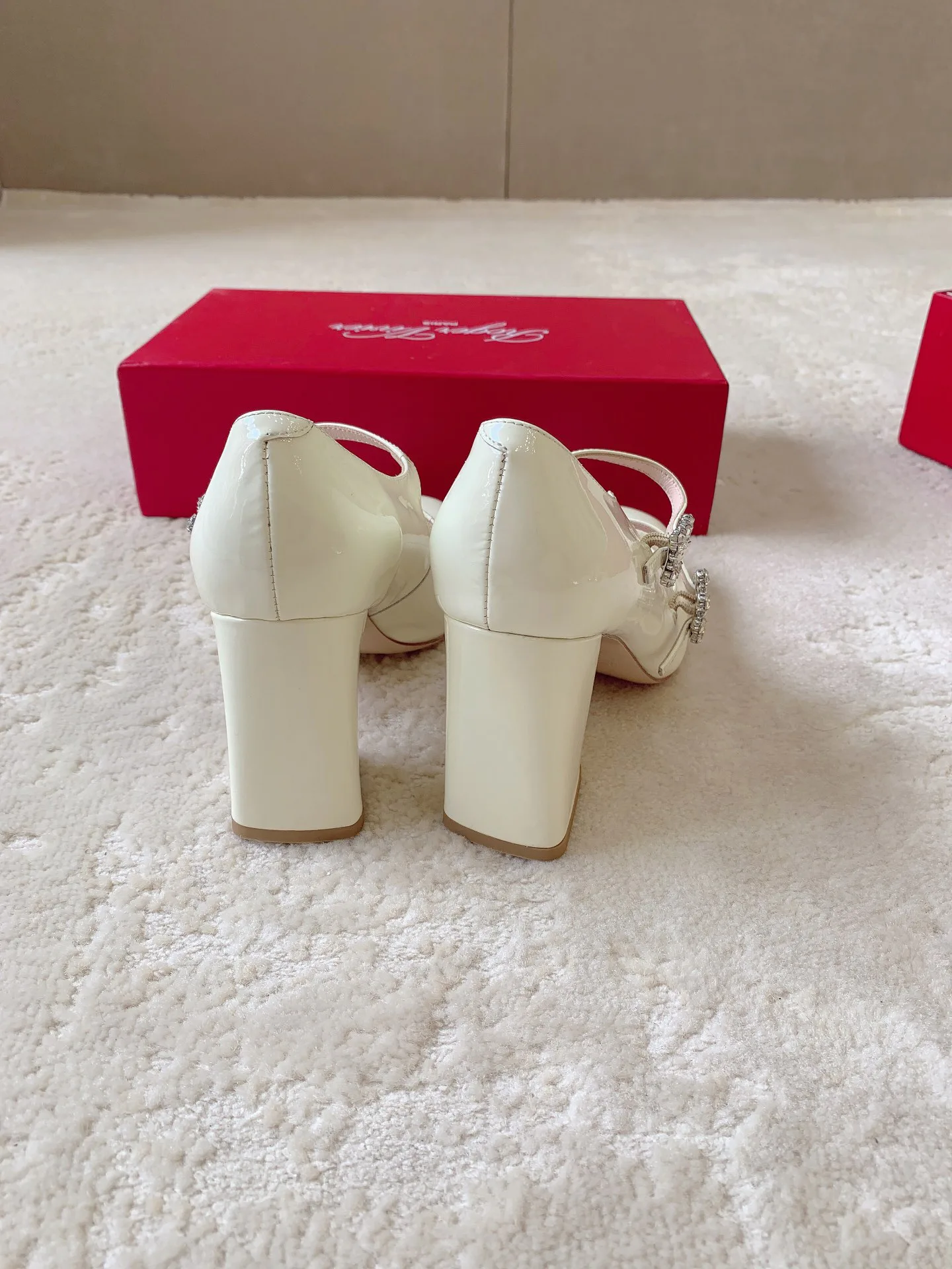 Women's Heels ROGER VIVIER 17745810