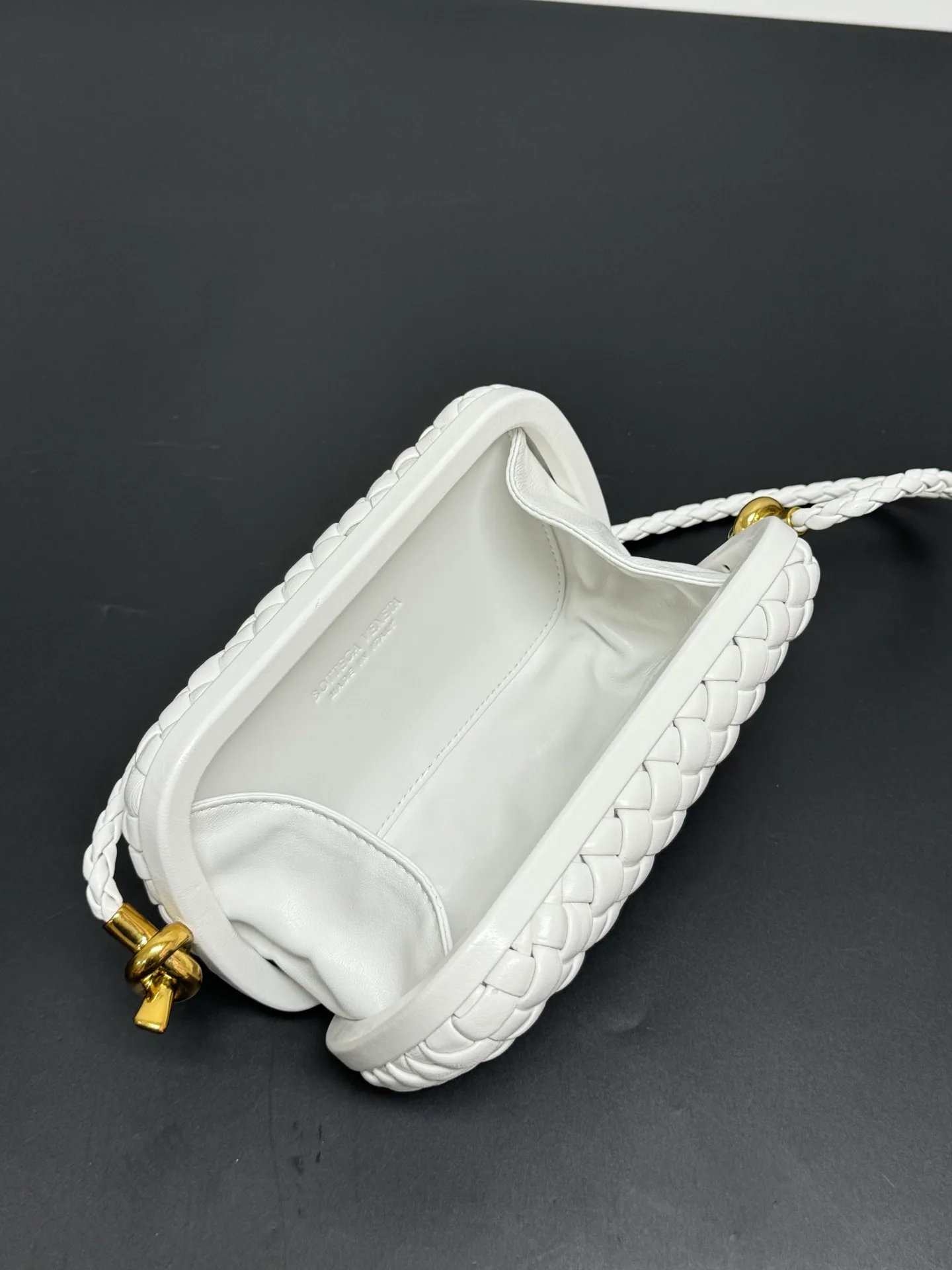 Классические Сумки Женские Bottega Veneta 18626128