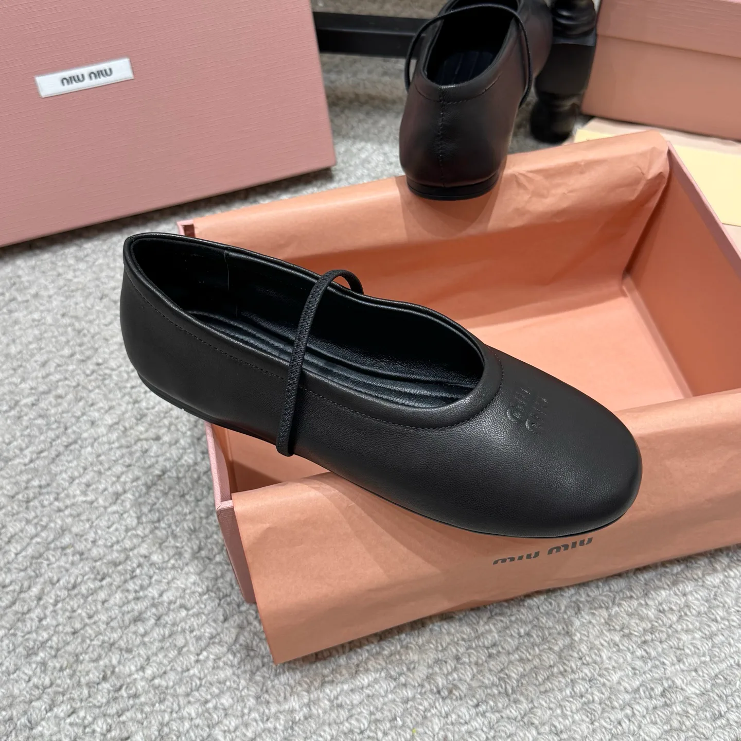 Women's Ballet Flats MIU MIU 17844881