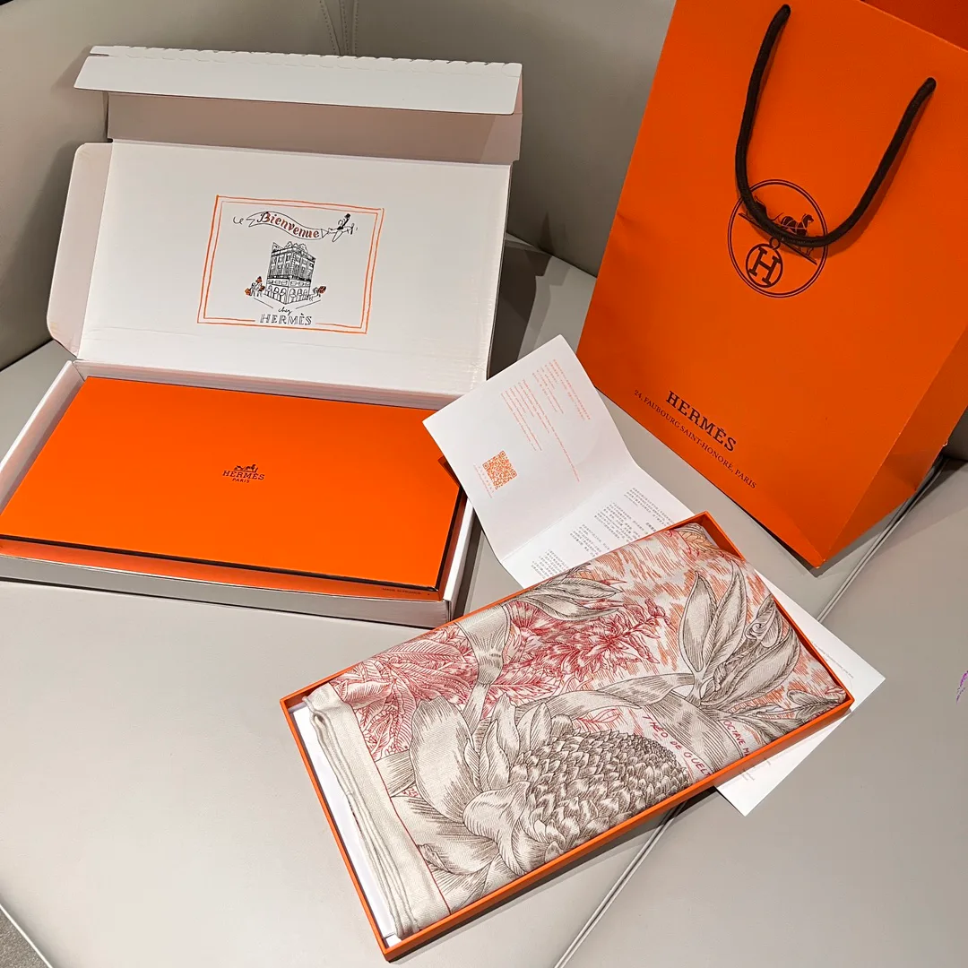 Silk Scarves HERMES 18476600