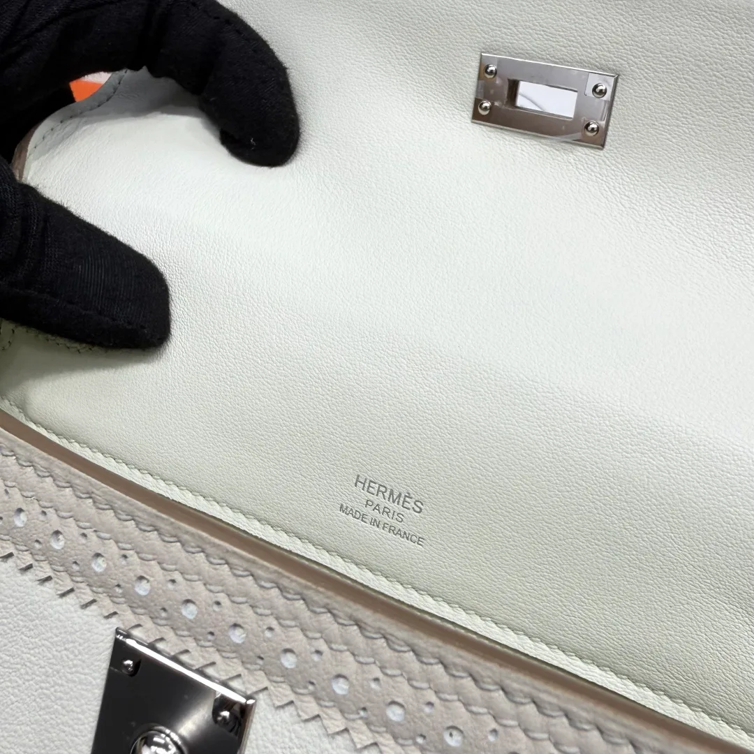 Women's Classic Handbags HERMES 18394544
