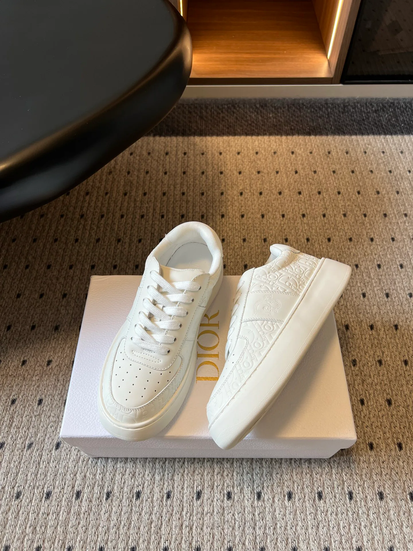 Women's Sneakers CHRISTIAN DIOR 18139646