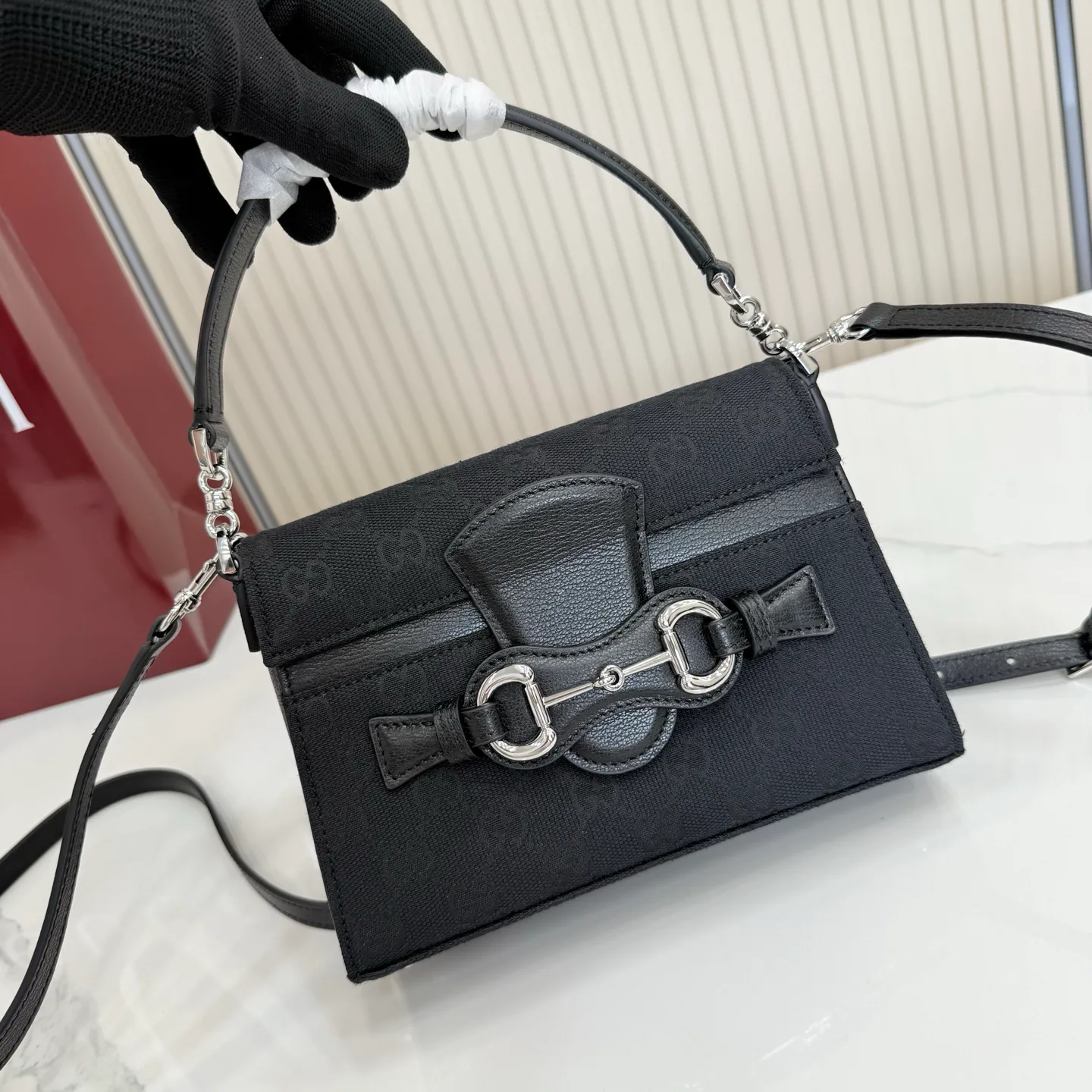 Women's Classic Handbags GUCCI 17947728