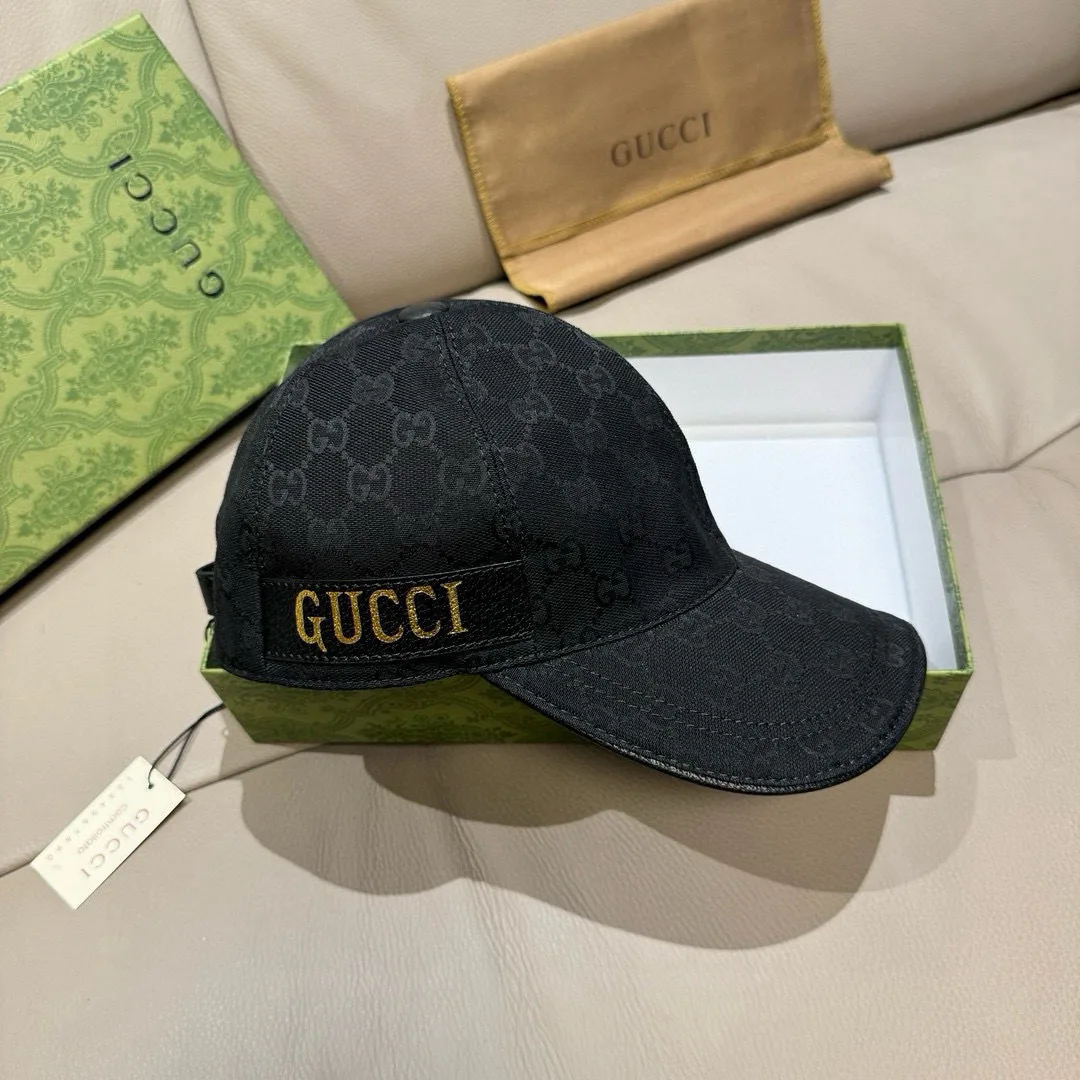 Hats GUCCI 18105293