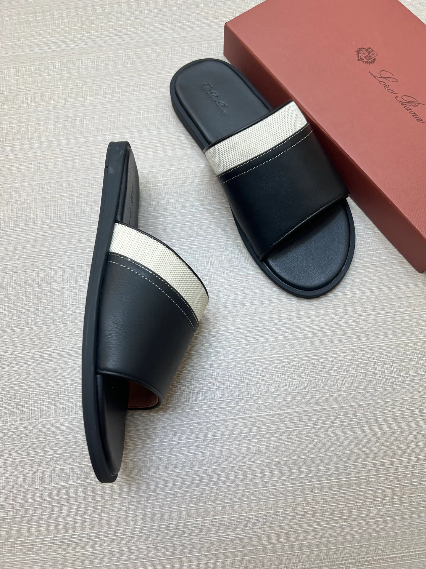Men's Flip-Flops LORO PIANA 17140365