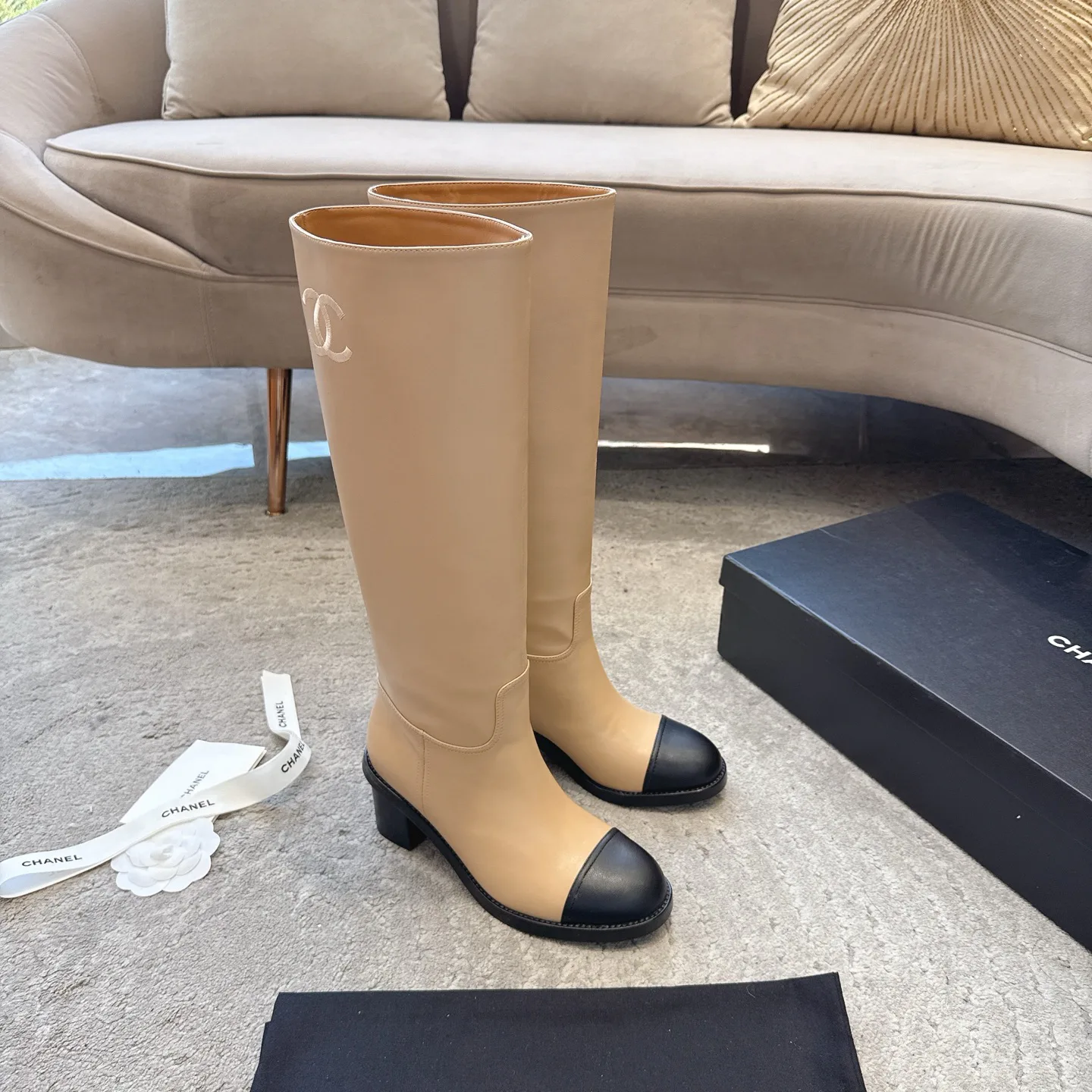 Women's Boots CHANEL 18154567