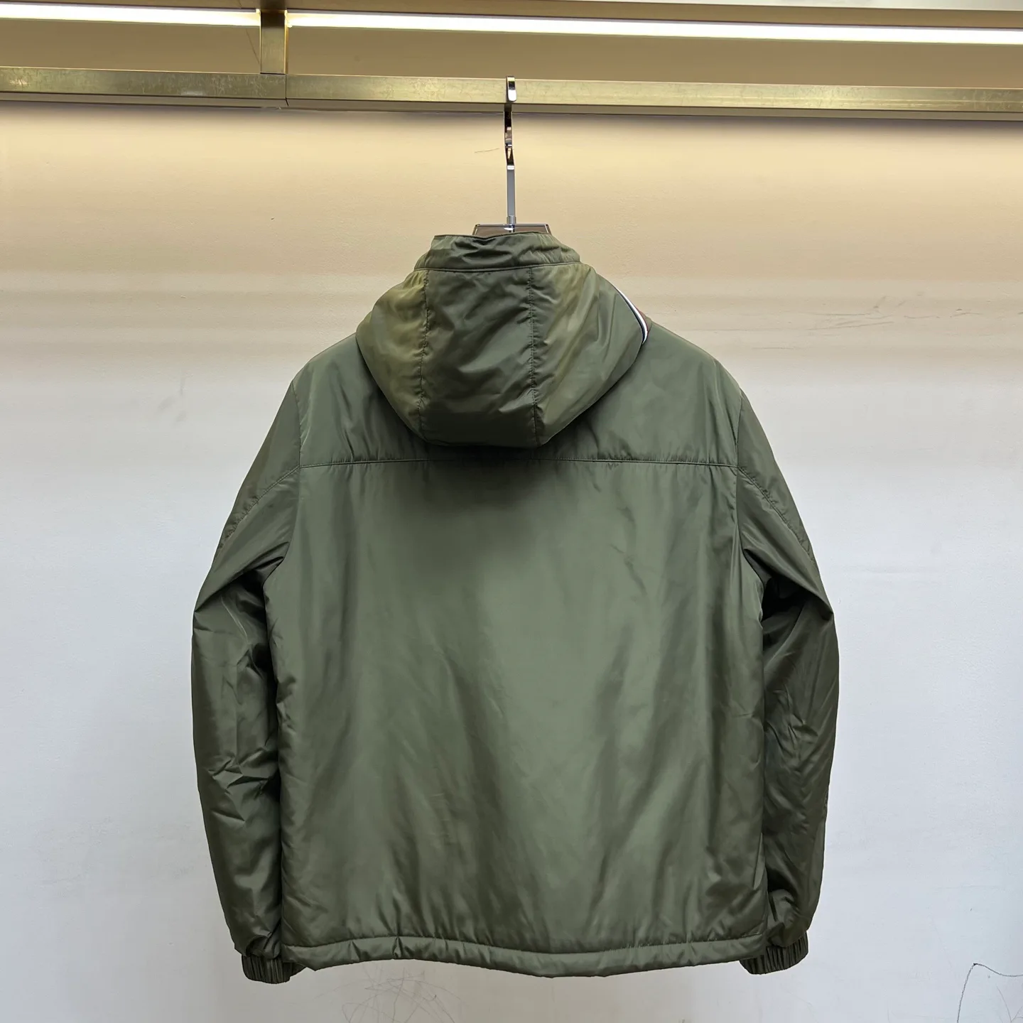 Women's Jackets And Down Jackets MONCLER 17340733