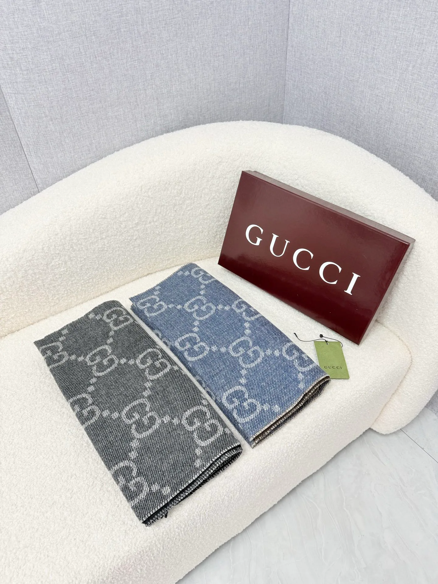 Scarves GUCCI 18322346