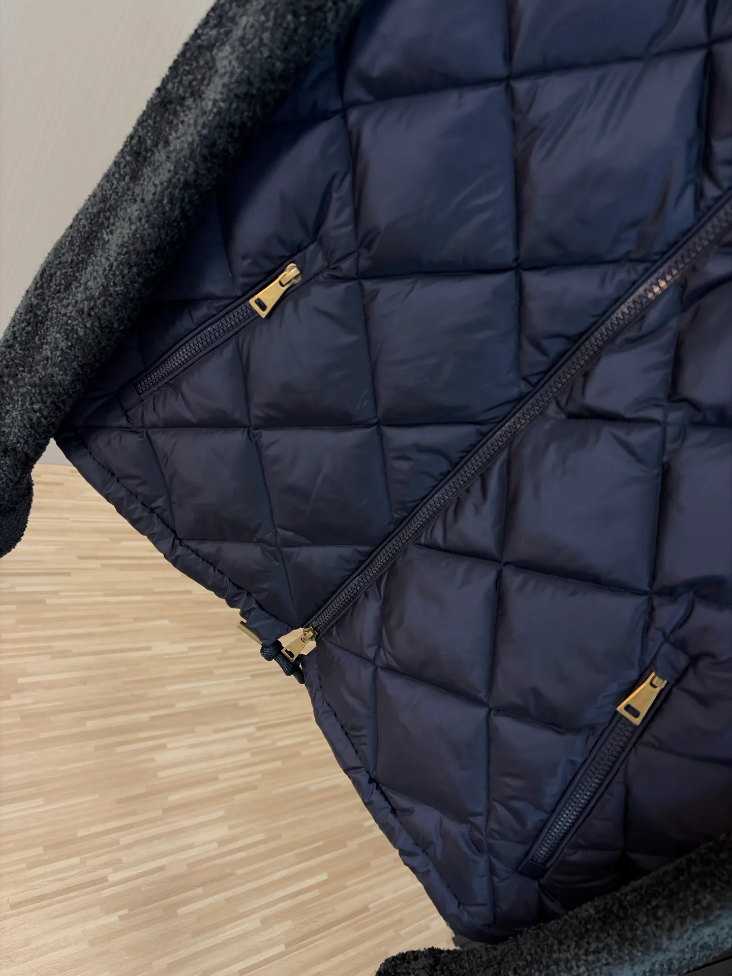 Men's Jackets And Down Jackets MONCLER 18029617