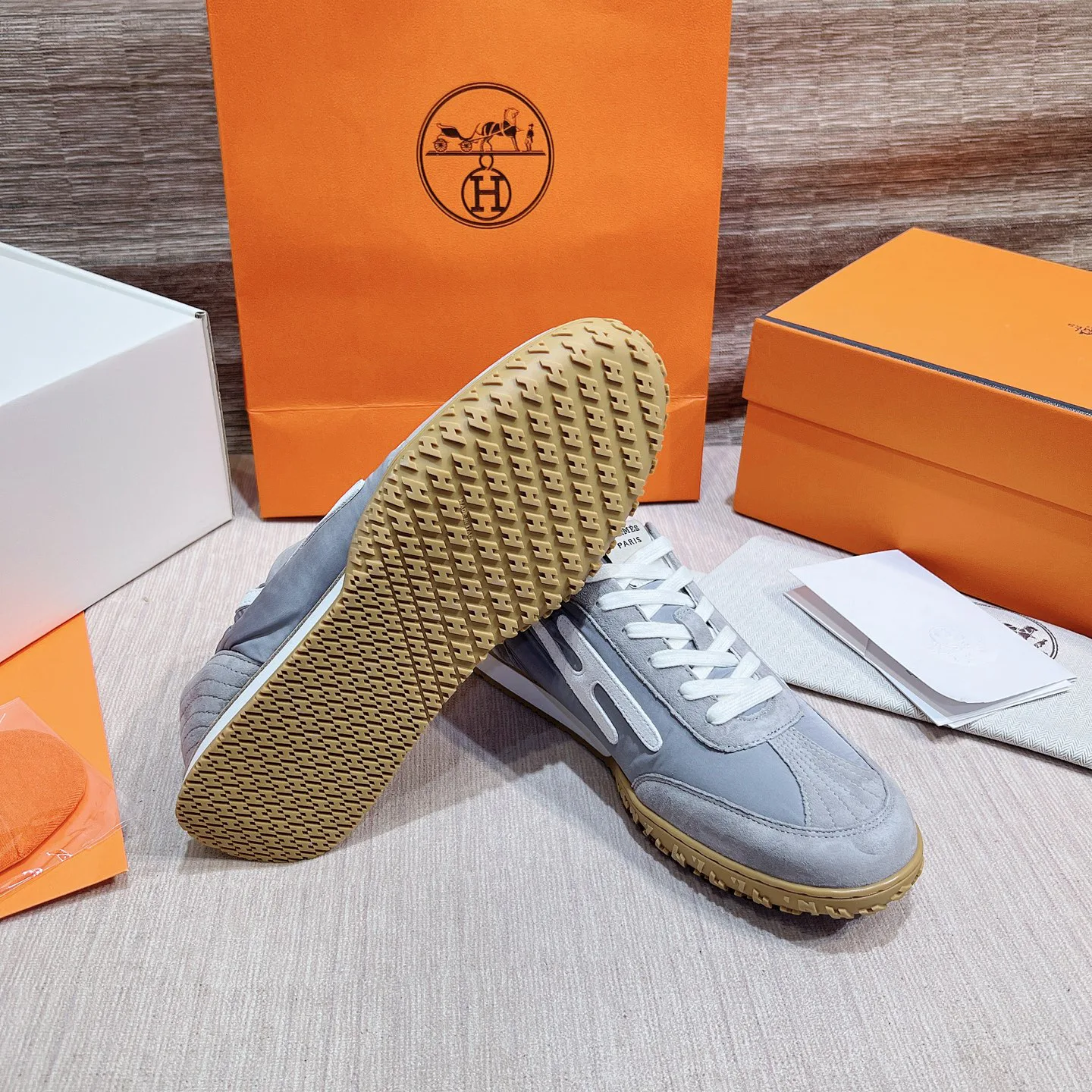 Men's Sneakers HERMES 17749540